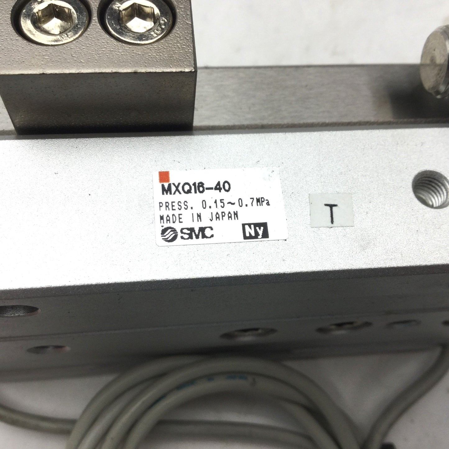 Used SMC MXQ16-40 Pneumatic Slide Table, 16mm Bore, 40mm Stroke, 0.15-0.7MPa