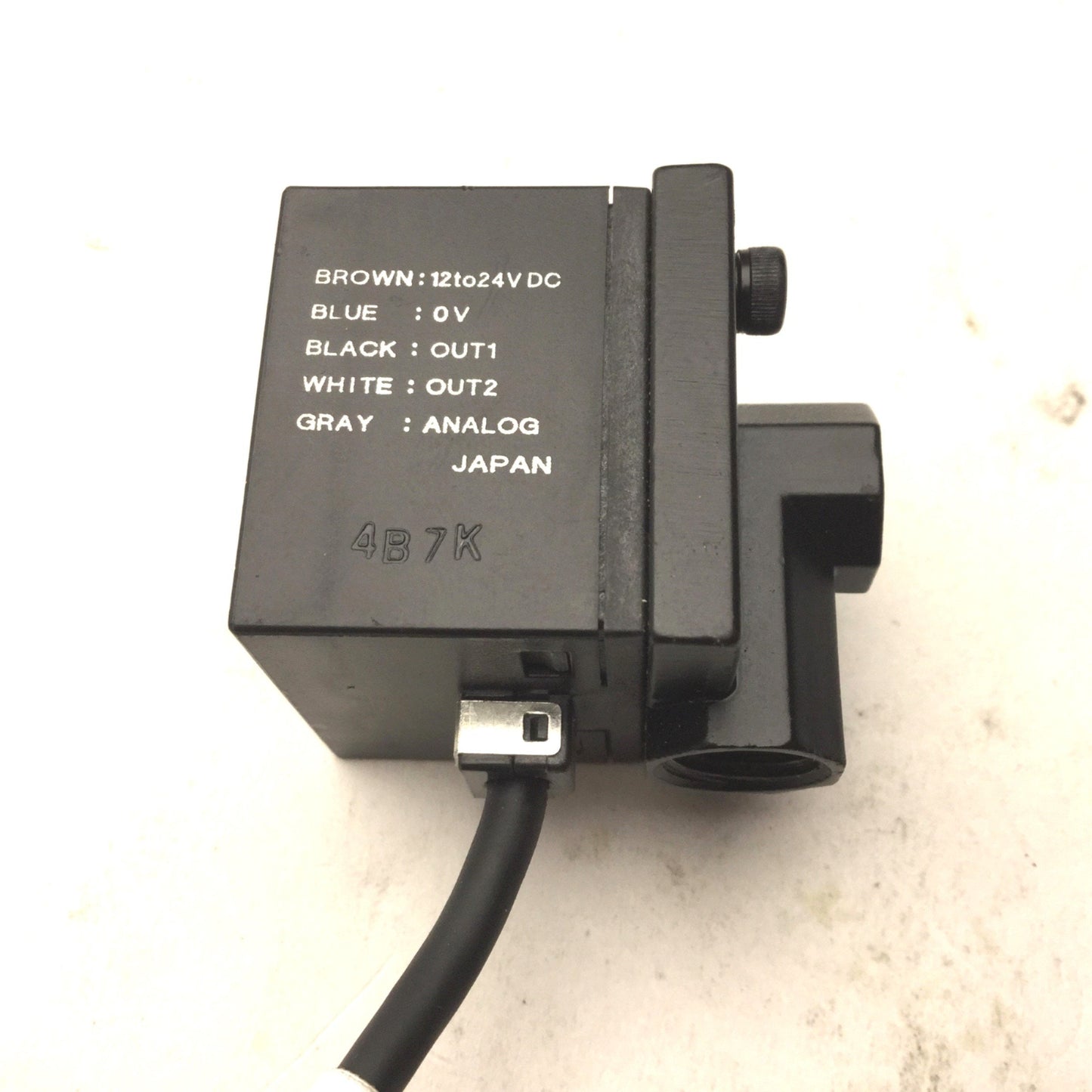 Used Sunx DP2-22F-P Digital Pressure Sensor, 1 MPa, 12-24VDC, 1/8 NPTF Thread