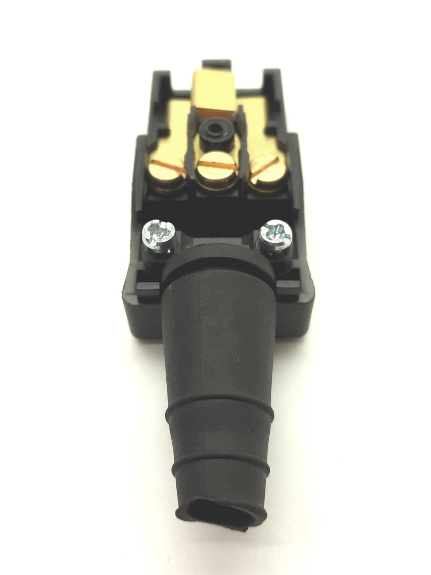 New Lot of 4 Bulgin PX0599 C19 Flex Connector Plug Straight Female 16A 250VAC 3-Pole