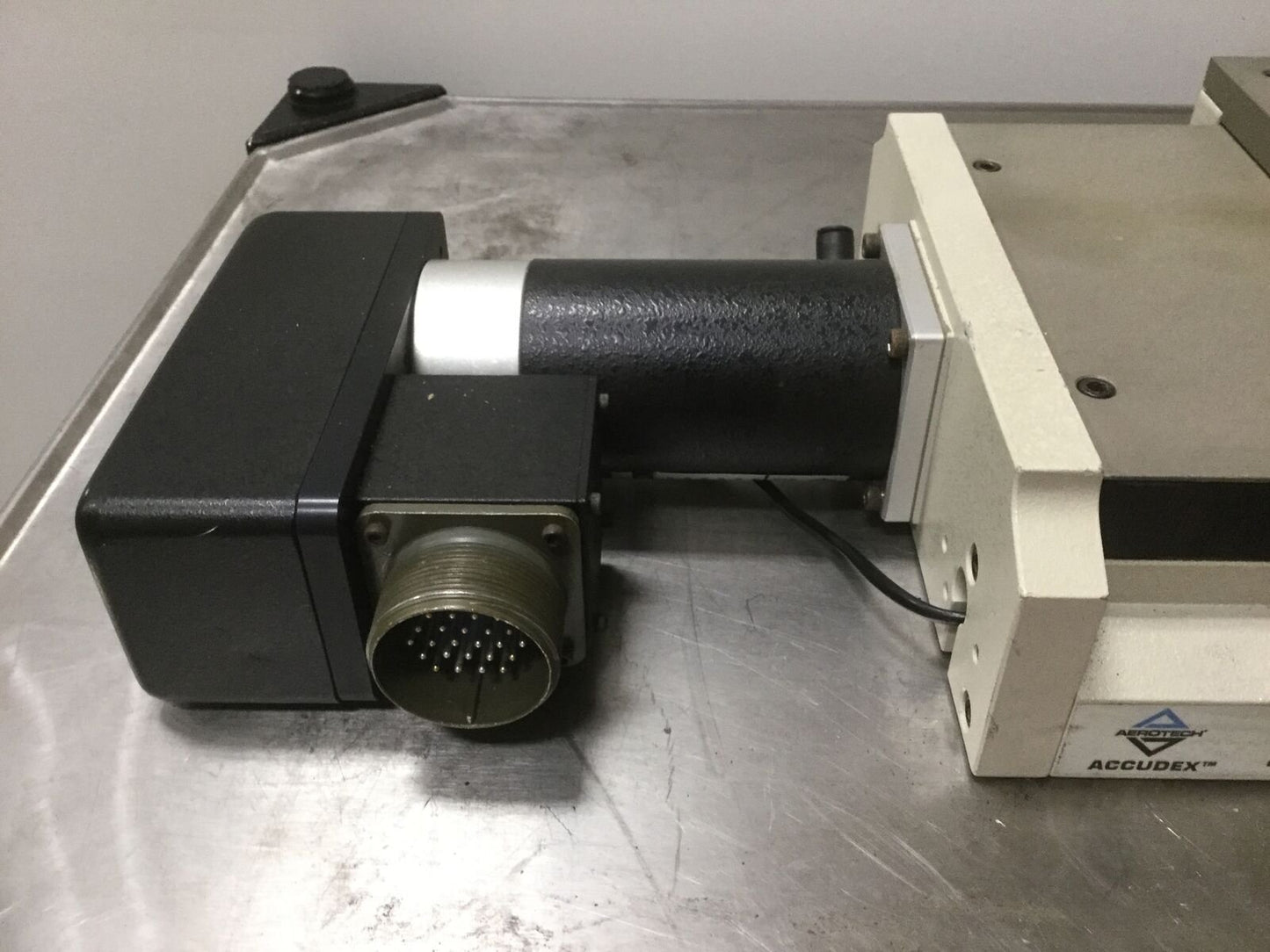 Used Aerotech ATS20015-M-40P Motorized Linear Stage 150mm Travel 4mm rev Motor 1050LT