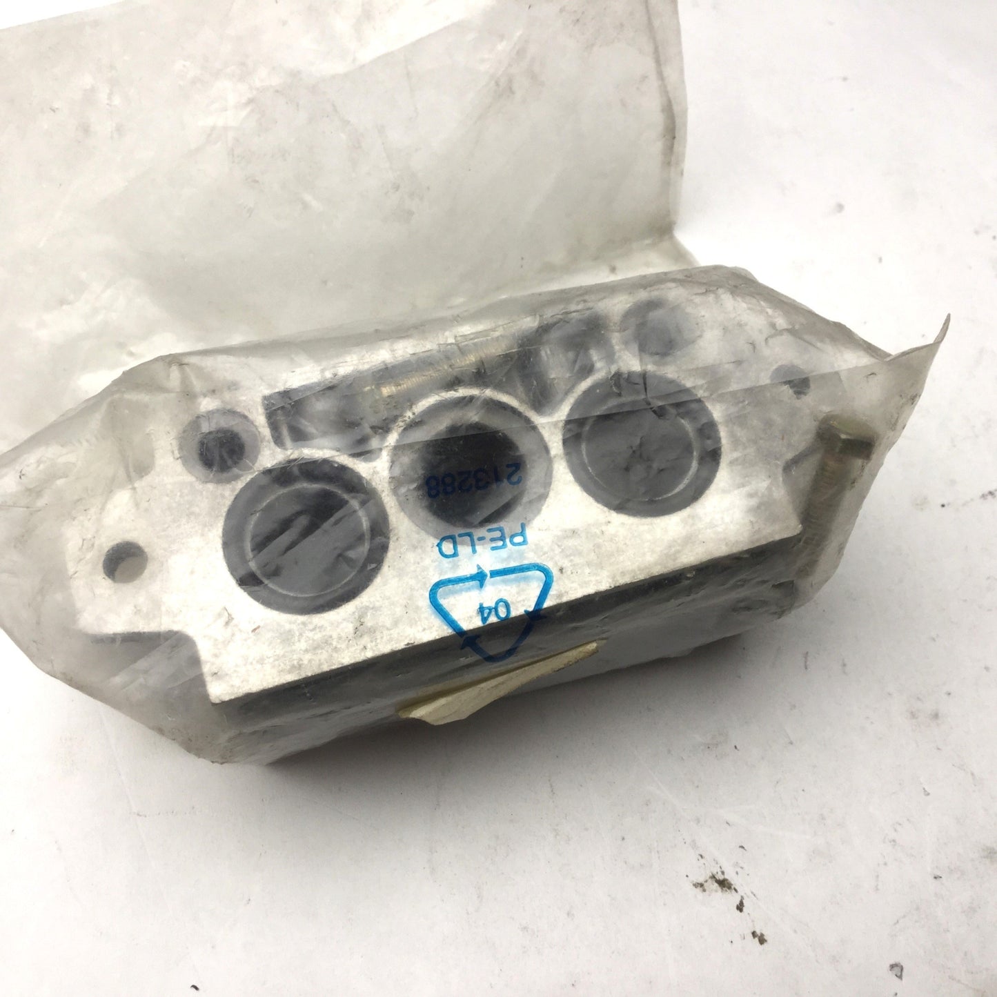 New Festo VDMA 24 345-C-1 Aluminum Pneumatic Solenoid Valve Manifold Block Assembly