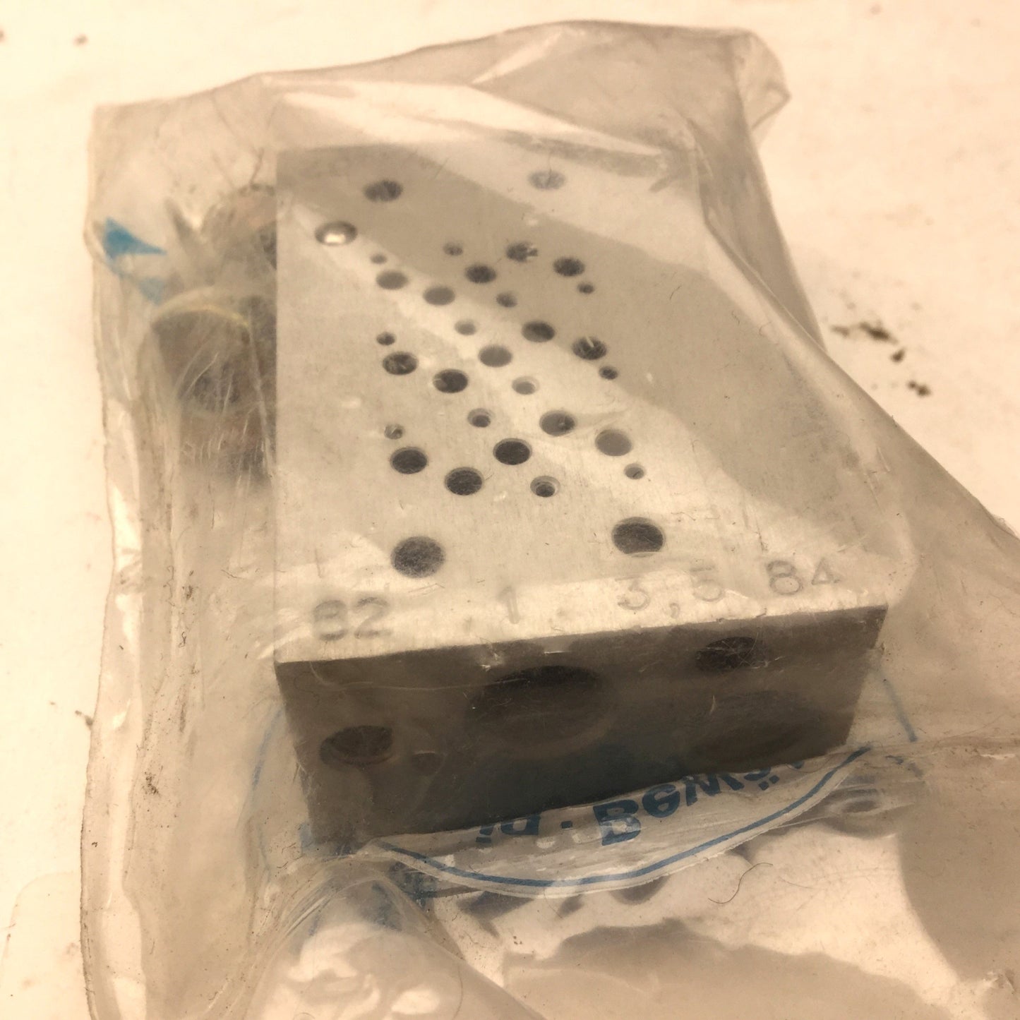 New Festo PRMZ-5-M5-3 30 243 Manifold, M5 Thread, 4 Through Holes