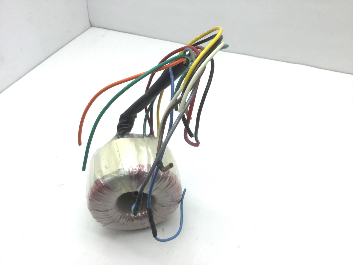 Used Tortran EAX01007 Toroidal Power Transformer, Prim: 100-115V, Sec: 0-28V 5A