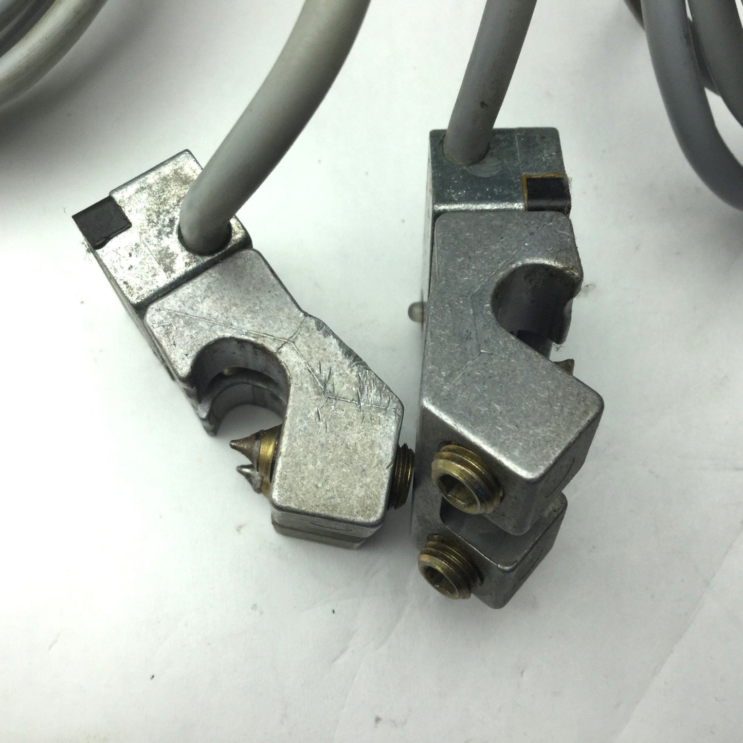 Used Lot of 2 Festo SMEO-1-LED-24 Proximity Switches, Voltage: 24V, 2A, 40W