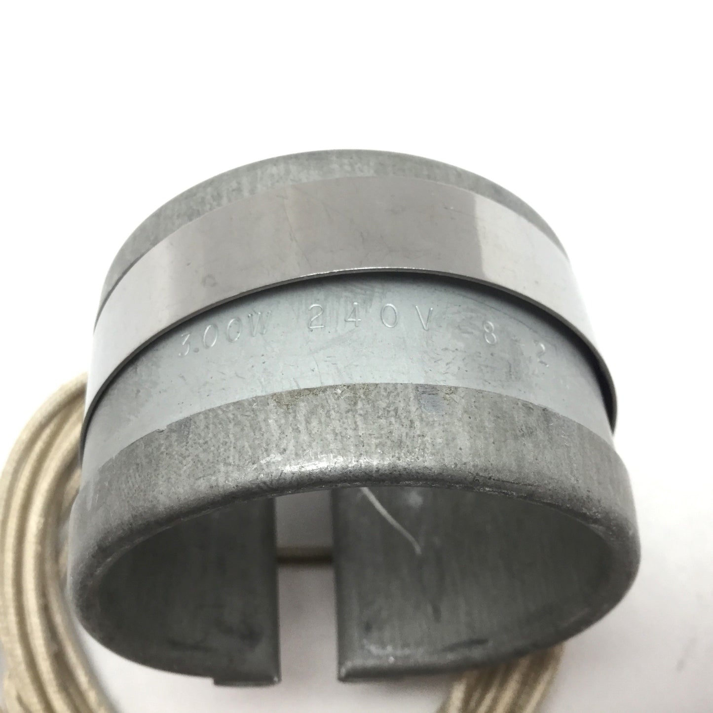 Used DME BH-2015-2 Heater Band, Inside Diameter: 2", Height: 1.54", 300W 240V