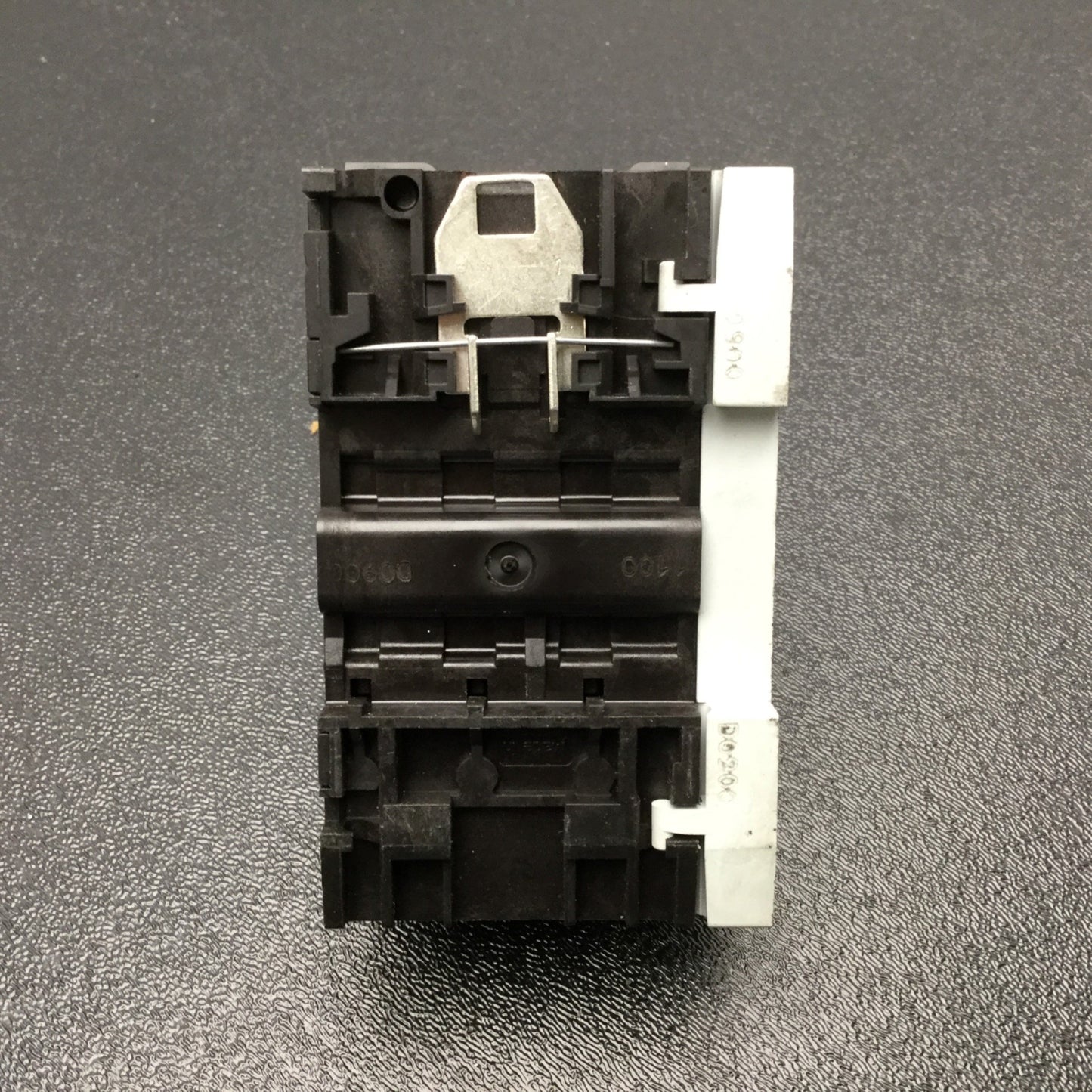 Used Omron J7M-AM-10 Motor Protection Circuit Breaker W/ J73M-AM-11 Aux Contact, 10A