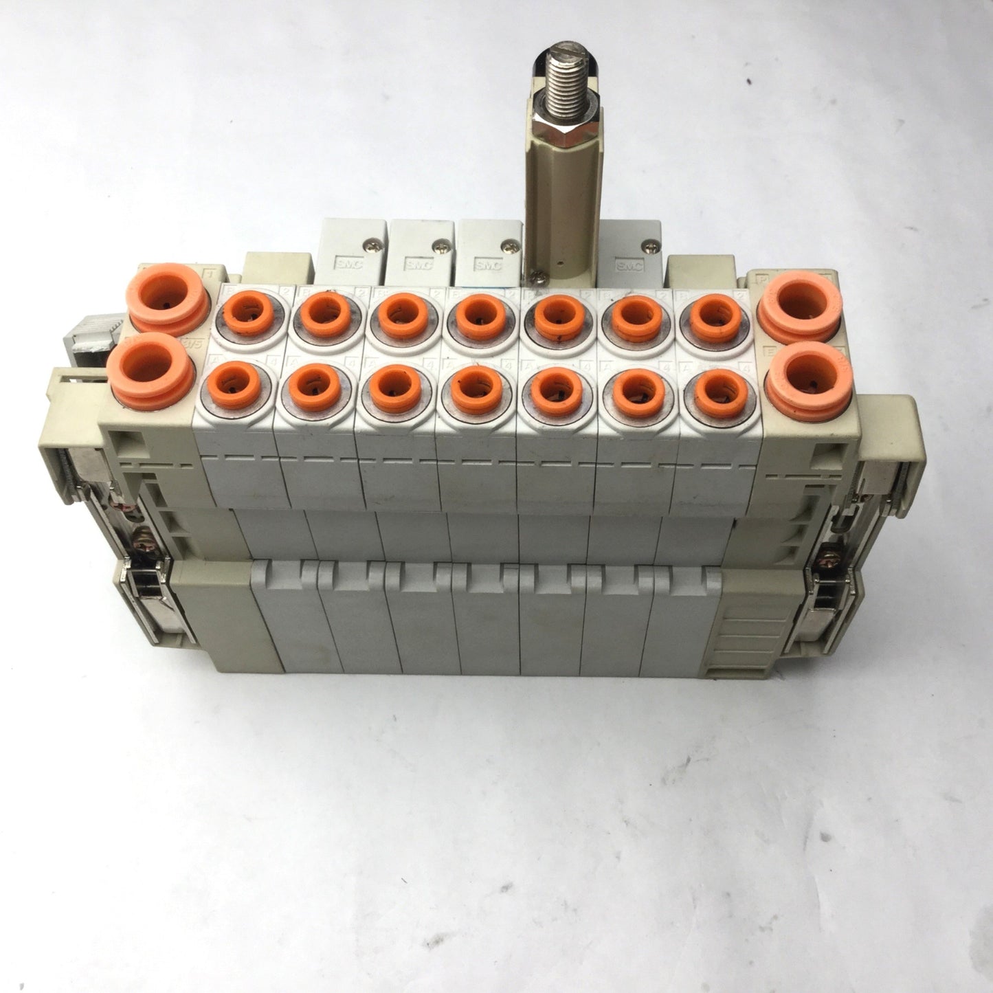 Used Bank of 5 SMC SV2100-5FU Solenoid Valves, 5-Port, 2-Position *Broken Connection*