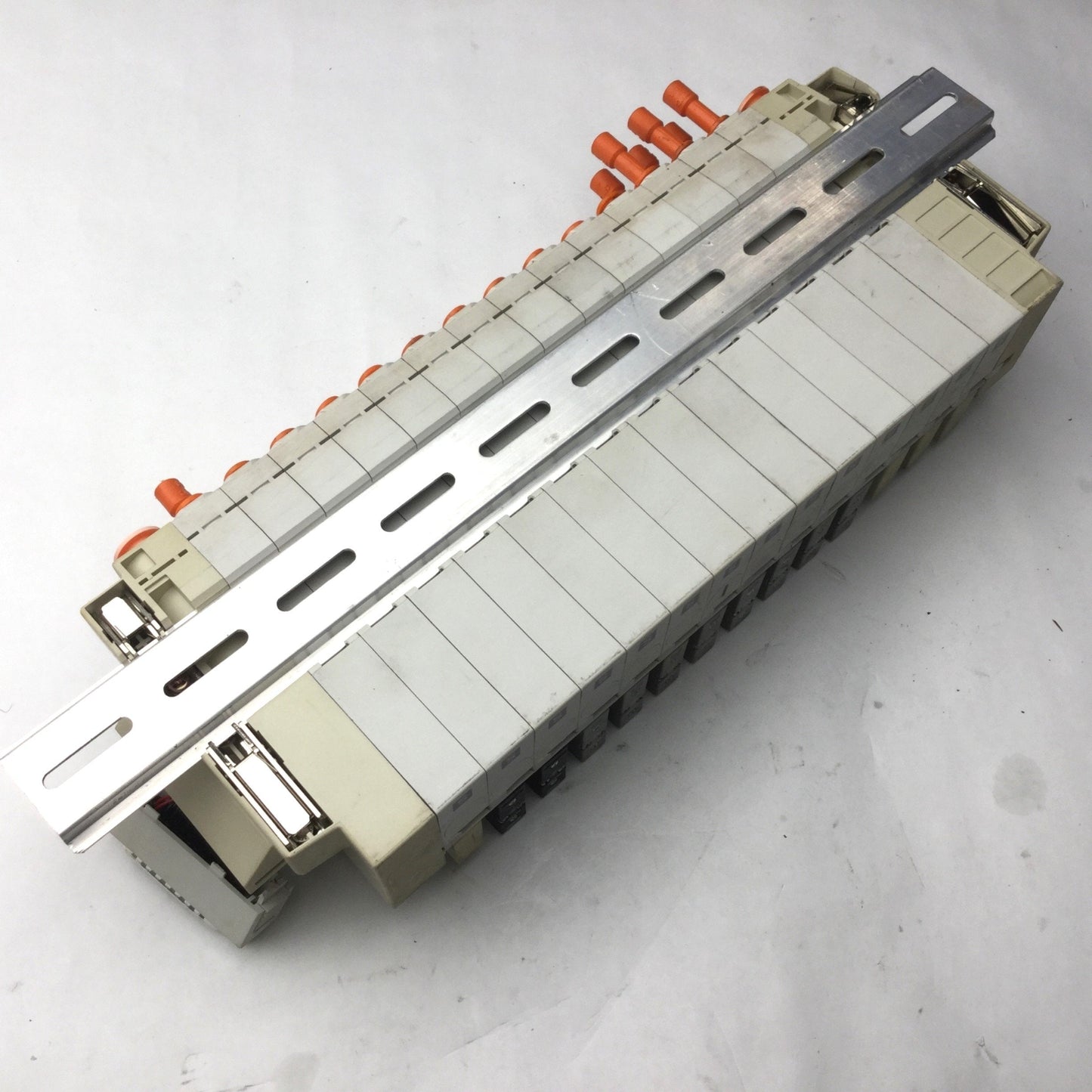 Used Bank of 10 SMC SV2100-5FU Solenoid Valves 5-Port, 2-Position *Broken Connection*