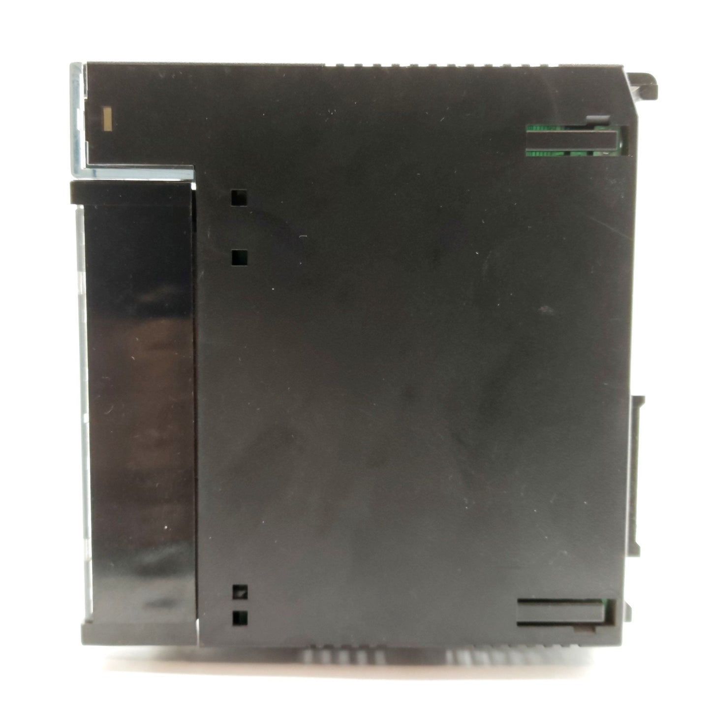Used GE Fanuc IC693MDL741C Series 90-30 Output Module 16 Point Neg Logic 12/24VDC