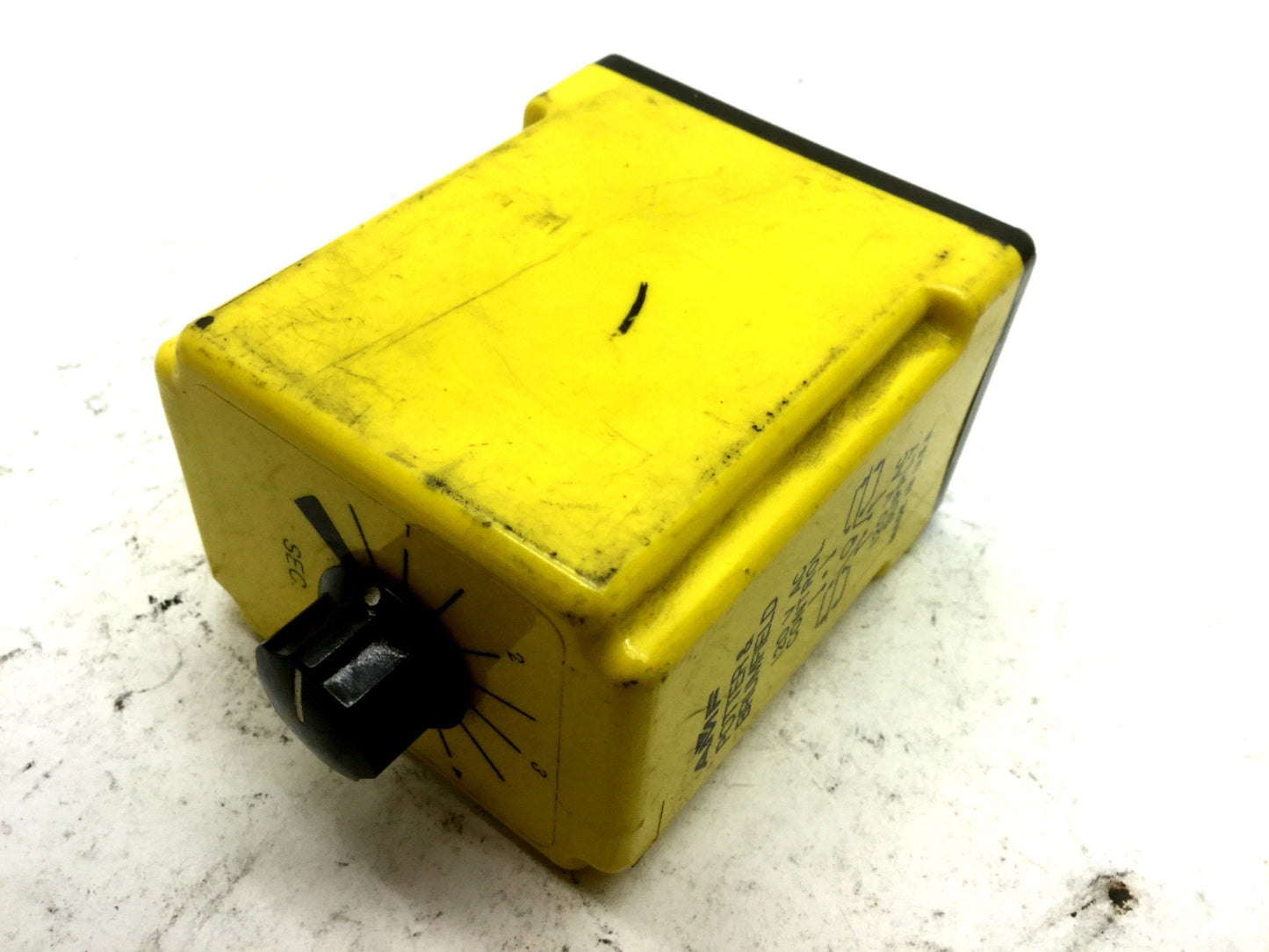 Used AMF Potter & Brumfield CDB-38-70091 CMOS IC Time Delay Relay 0.1-5 Sec, 120VAC