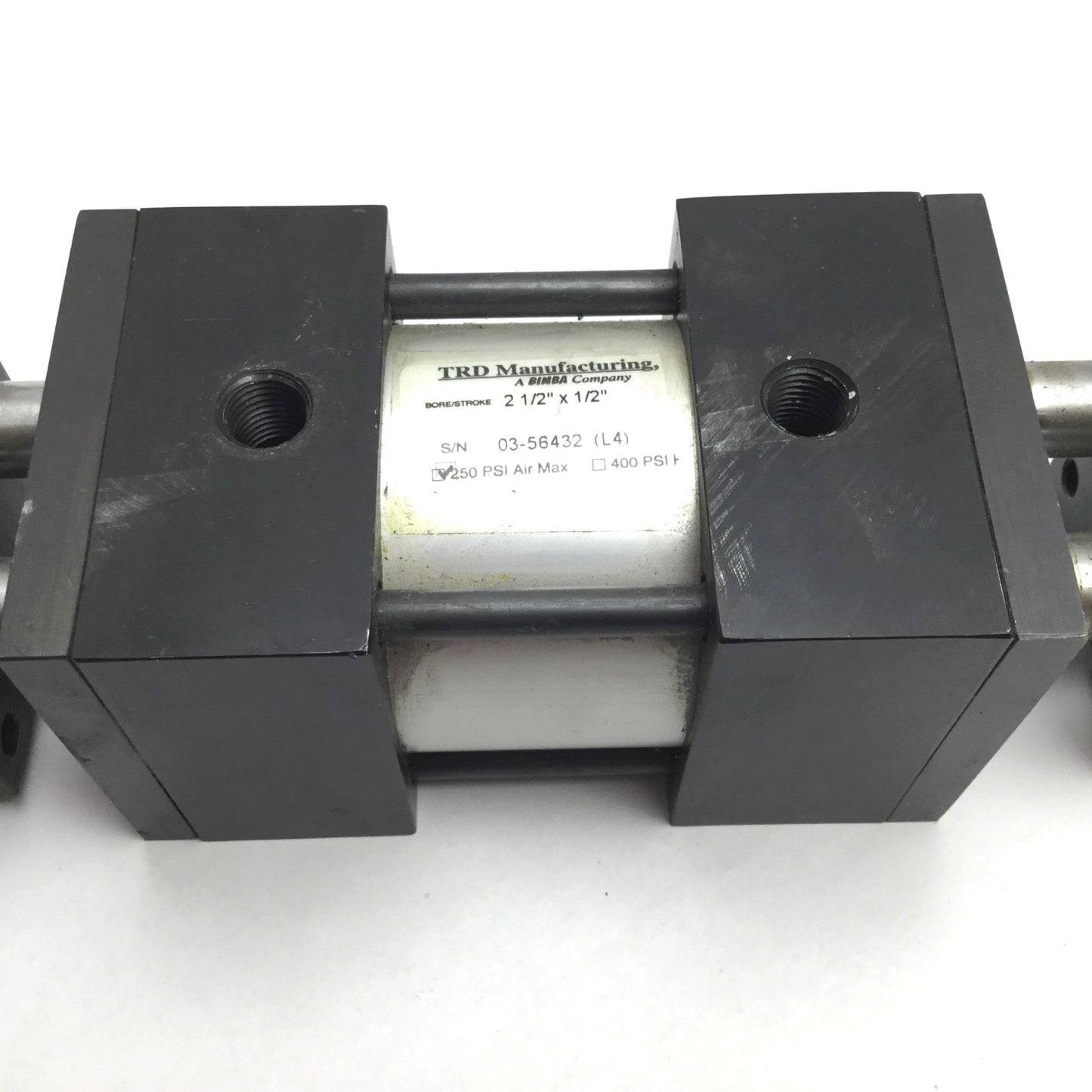 Used Bimba TRD 03-56432 Dual Rod Cylinder, Bore: 2.5", Stroke: 0.5", 1/4" NPT, *Rust*