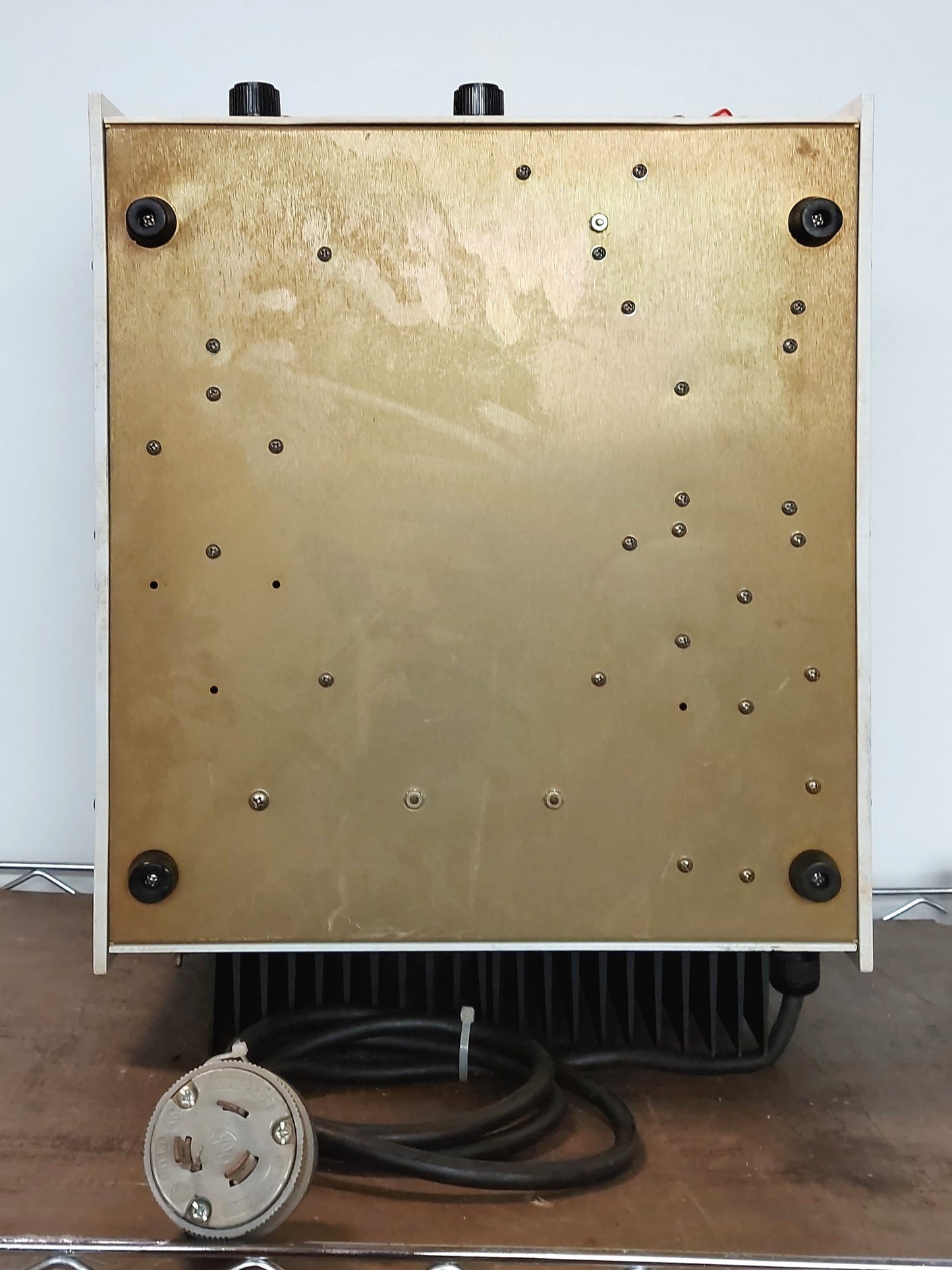 Used Dynatronix CRS9-10 DC Power Supply Output: 0-9V 0-10A Input: 1PH 208VAC 50/60Hz