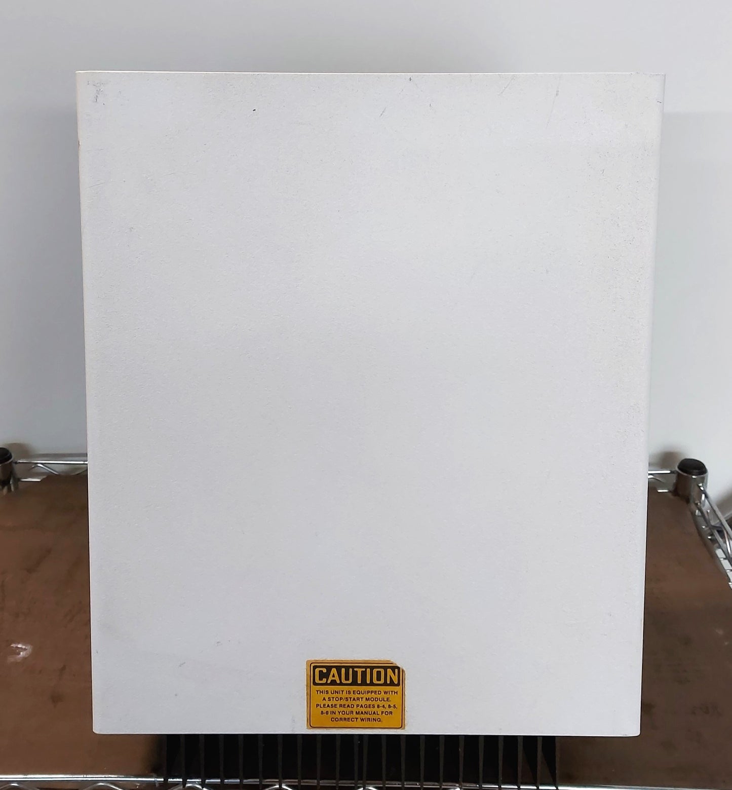Used Dynatronix CRS9-10 DC Power Supply Output: 0-9V 0-10A Input: 1PH 208VAC 50/60Hz