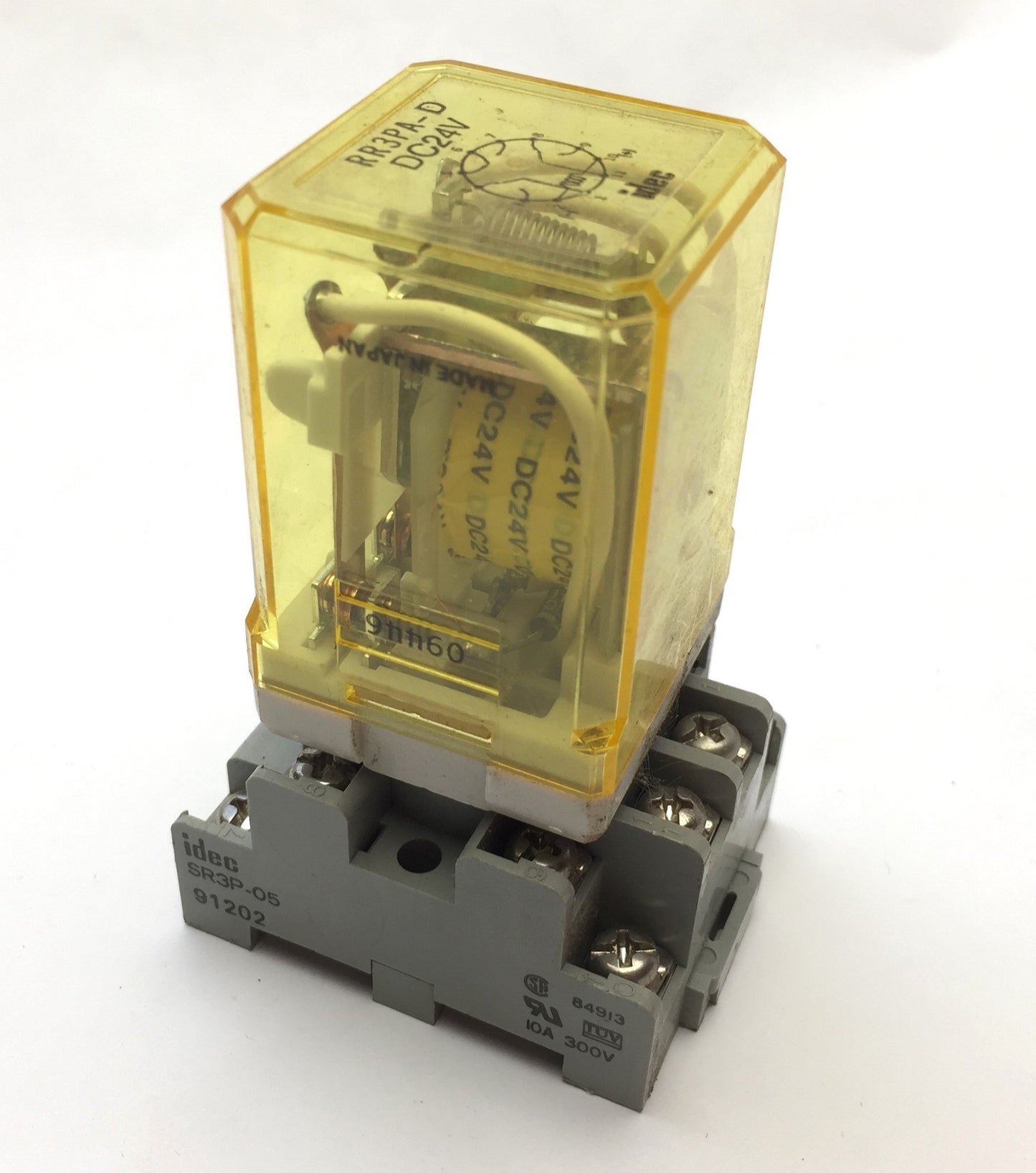 Used Lot of 5 Idec RR3PA-D Ice Cube Relays, Coil Voltage: 24VDC w/Socket Base SR3P-05
