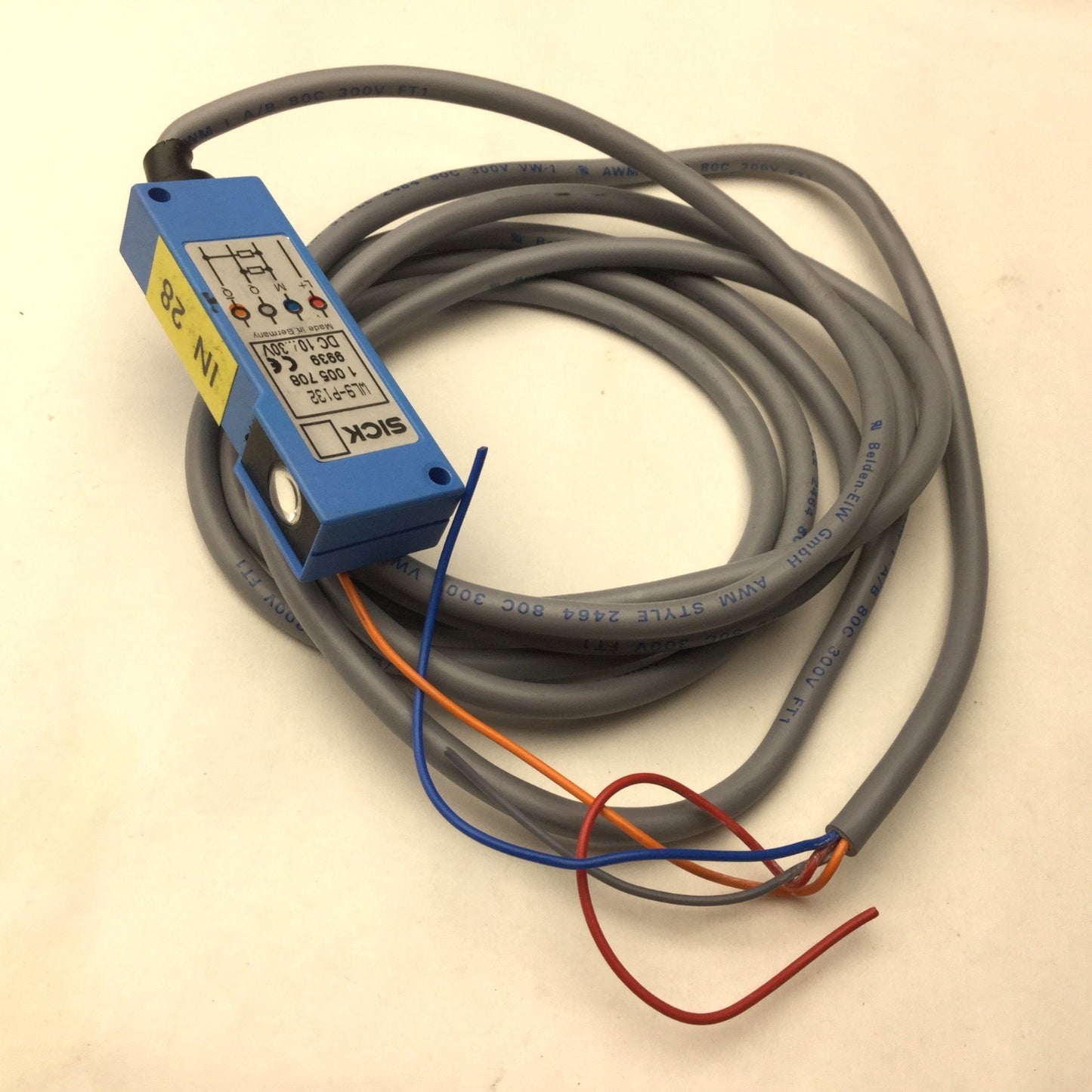 Used Sick WL9-P132 Photoelectric Reflex Switch, Sensing Range: 0-2.5m, 10-30VDC