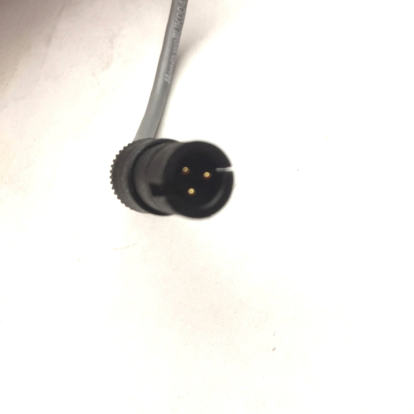 Used Honeywell 922FSS3.5-C6P Proximity Switch, 3-Wire, 3 Pin Connector
