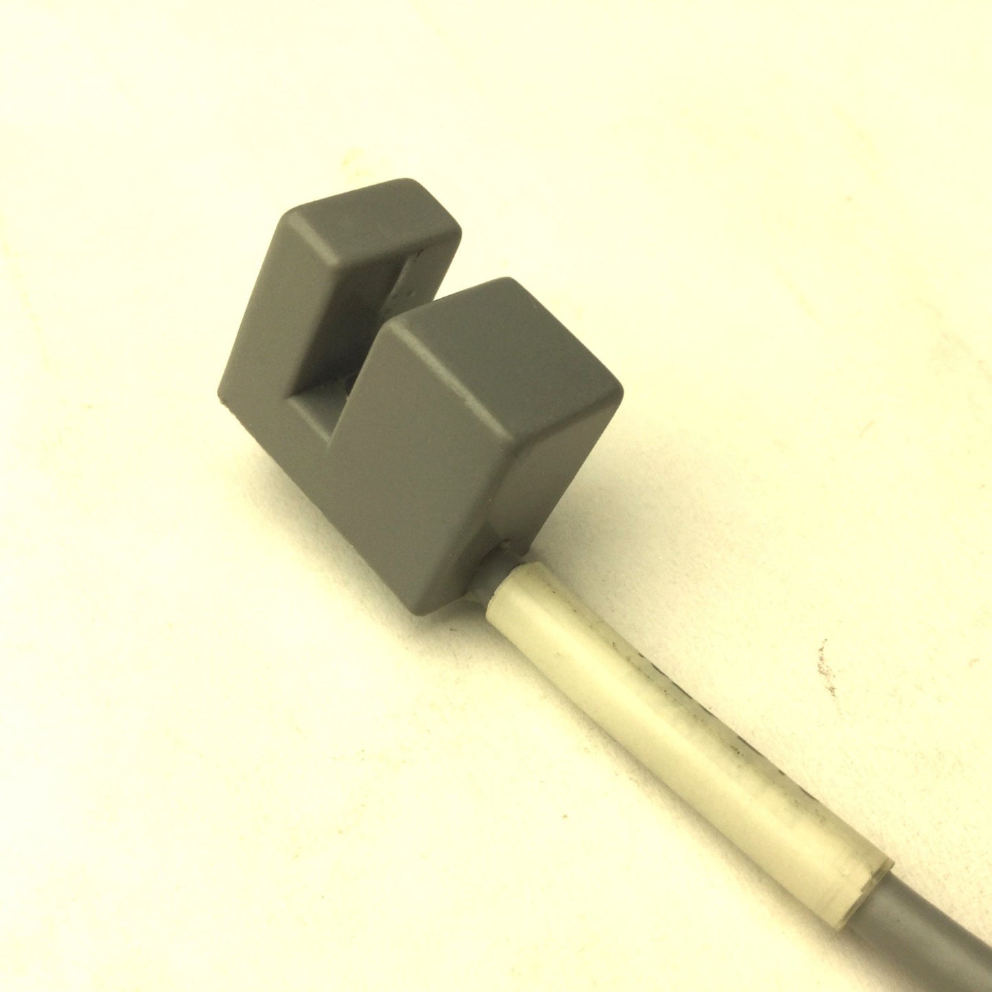 Used Honeywell 922FSS3.5-C6P Proximity Switch, 3-Wire, 3 Pin Connector