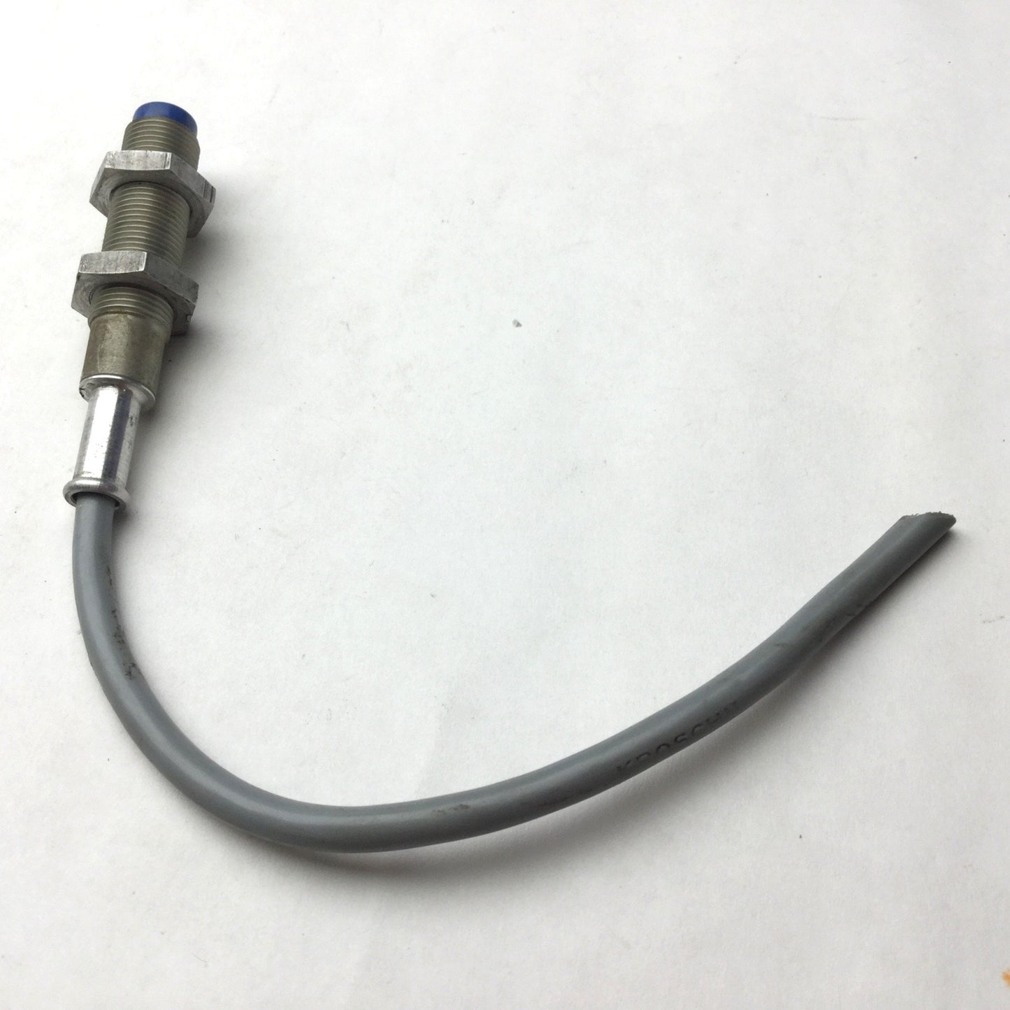 Used Honeywell 932AB2W-A7P-030-PL Inductive Proximity Sensor 20-33VDC 12mm Diameter