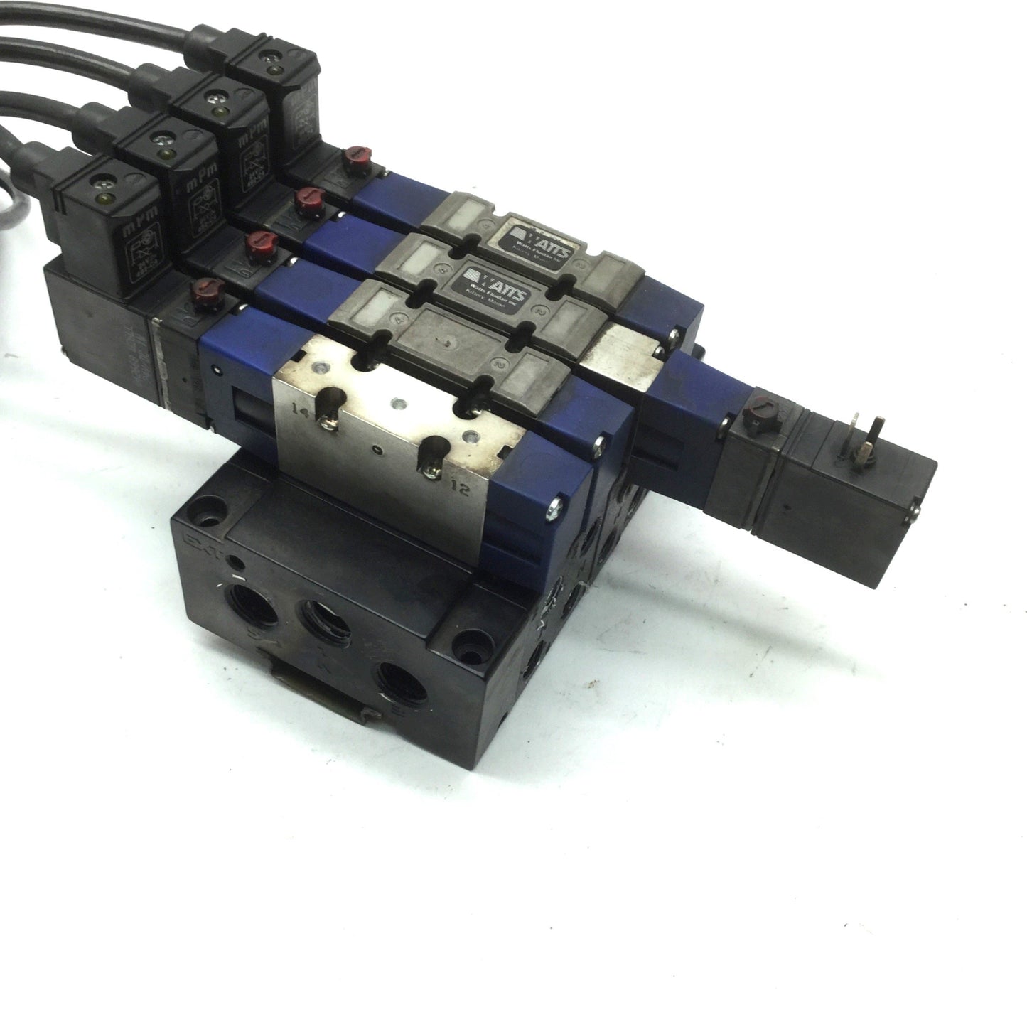 Used Manifold of Parker Watts Solenoid Valves 3x VS016-500-052 1x VS016-50-M143