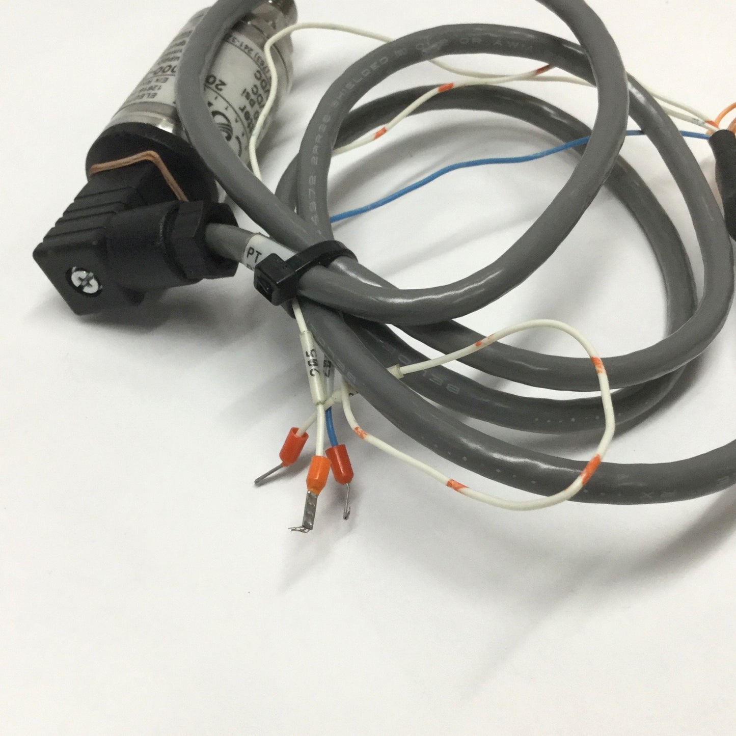 Used Tescom 200-1000-2527 Pressure Transmitter 0-1000psi, 1/4"NPT, 0-10VDC Transducer