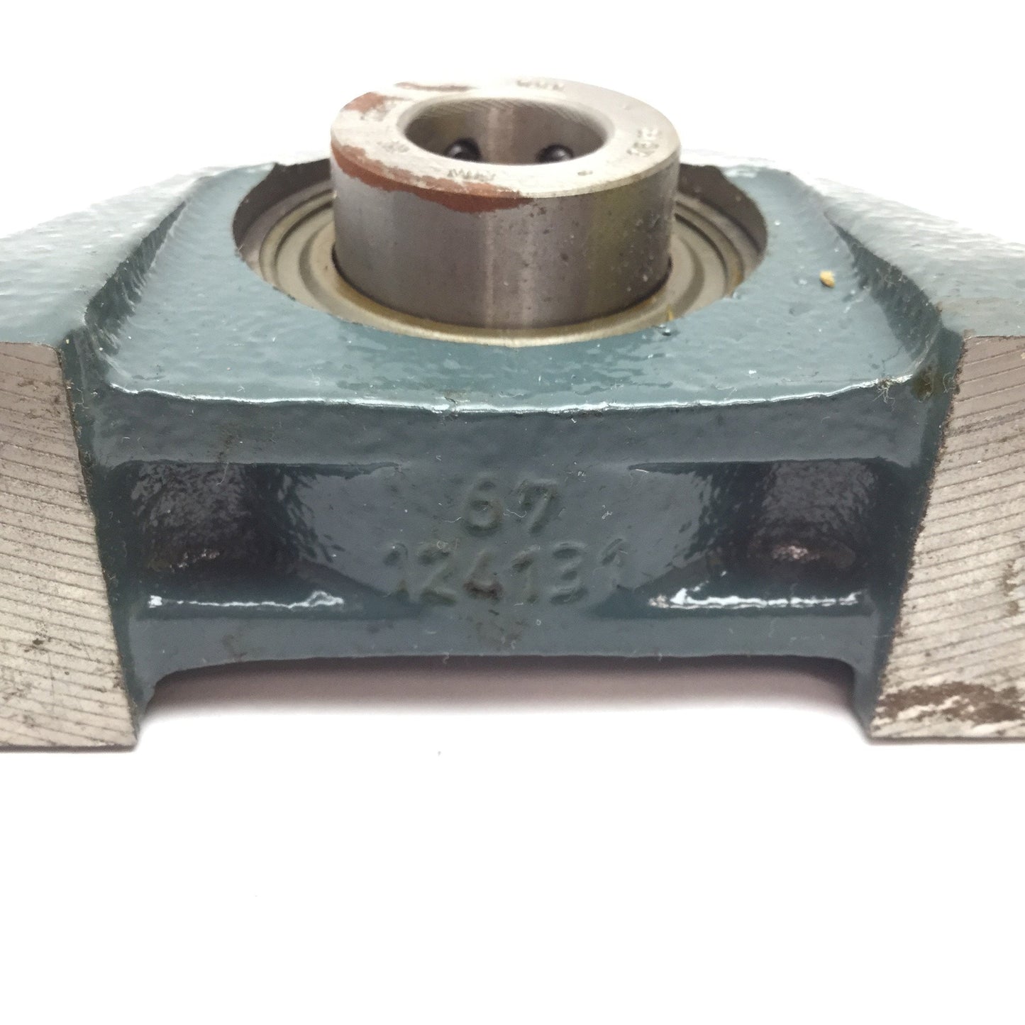 Used Dodge 124131 Ball Bearing Pillow Block, Two Bolt Base, ID: 5/8", Cast Iron