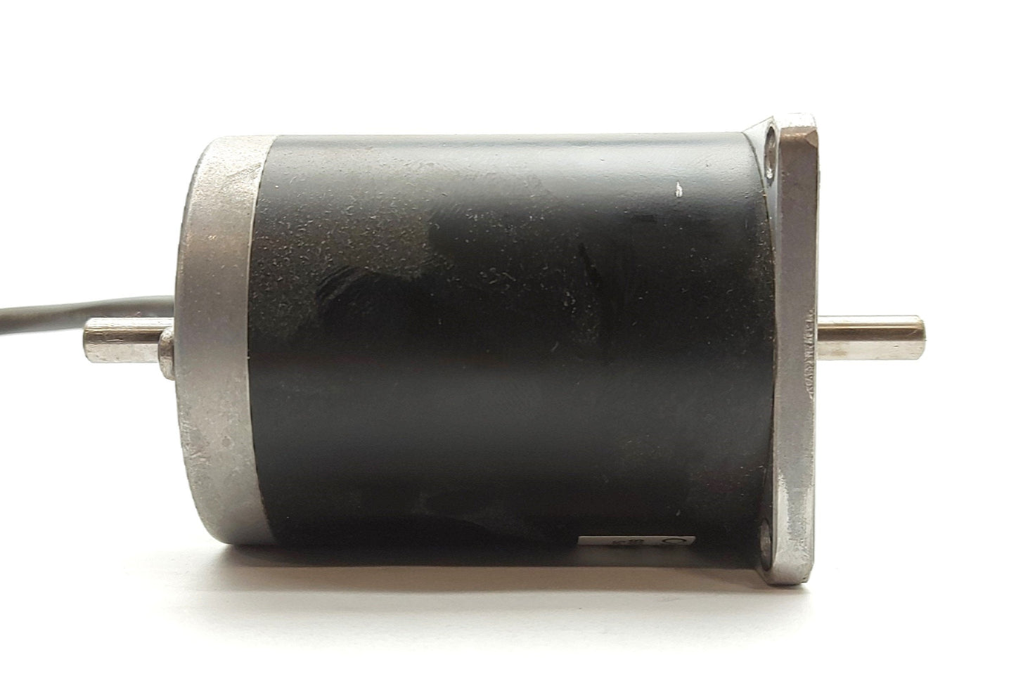 Used Parker Compumotor S57-83-MO Stepper Motor 2-Phase 1.8ø 100oz-in 1/4"Shaft NEMA23