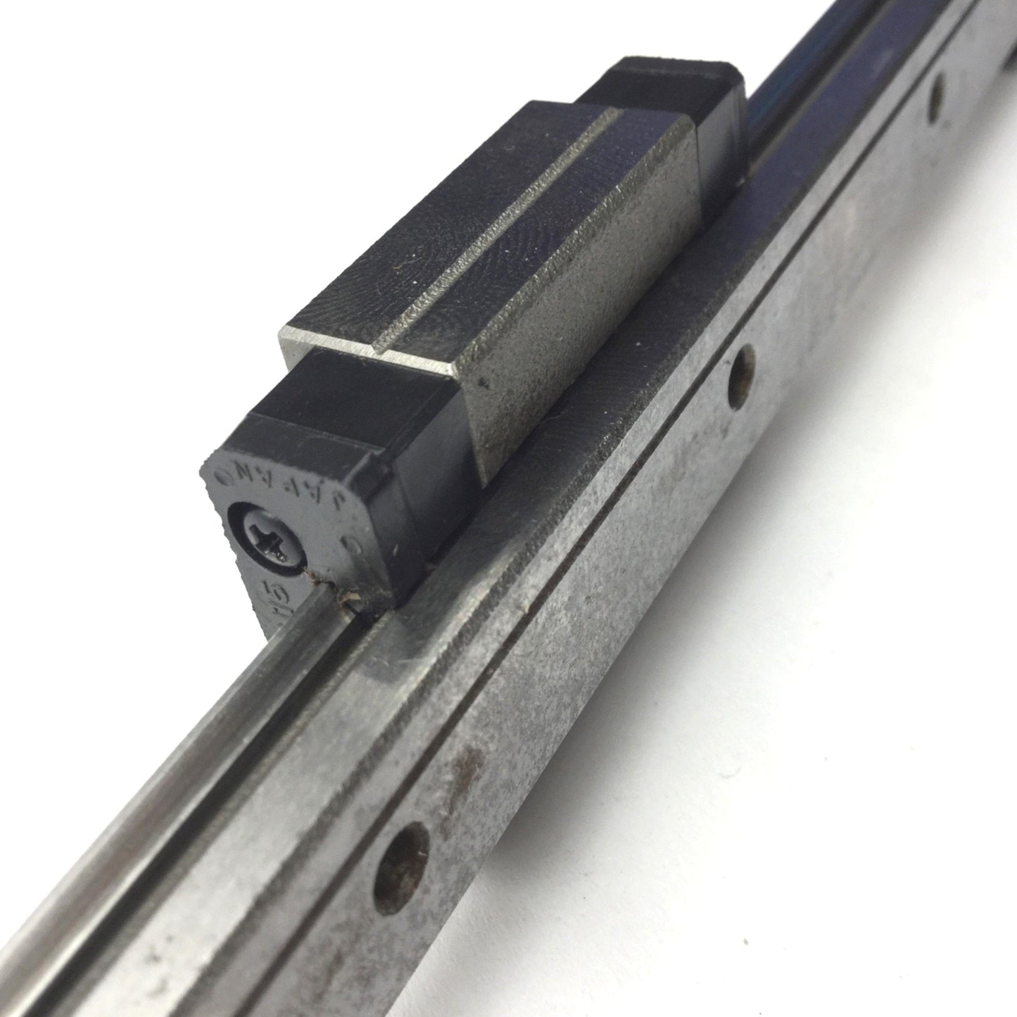 Used NSK LU15 Linear Bearing Block Width: 32mm Height: 12mm Length: 43mm Rail: 360mm