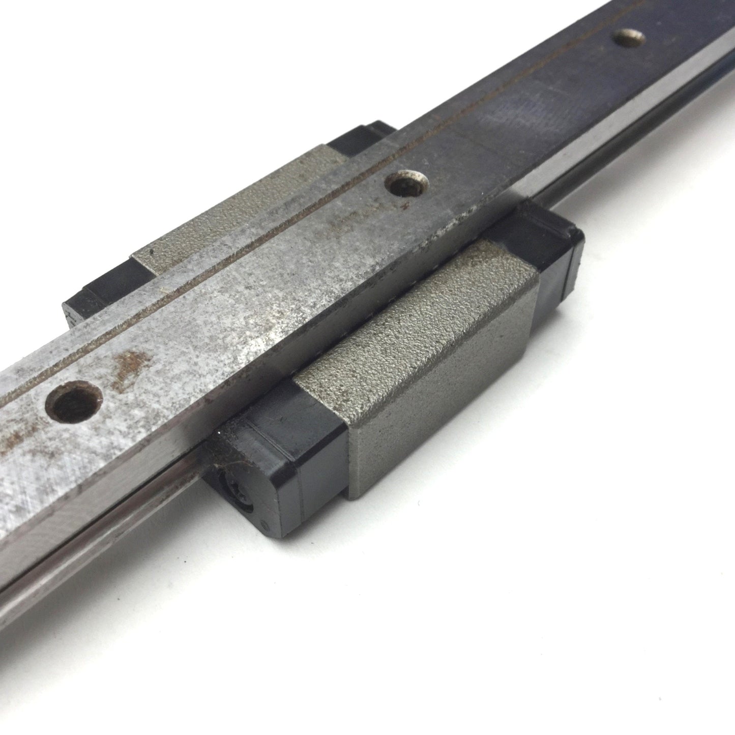 Used NSK LU15 Linear Bearing Block Width: 32mm Height: 12mm Length: 43mm Rail: 360mm