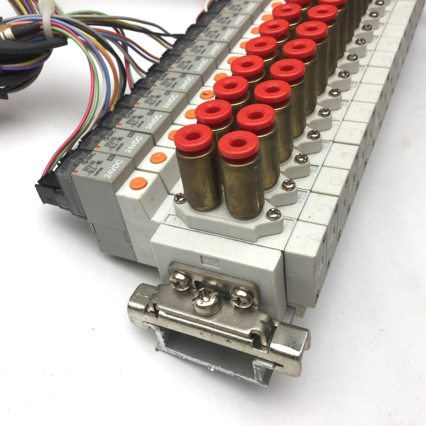 Used Bank of 18 SMC SY3160-5LZ-M5 Pneumatic Solenoid Valve 24VDC, 2-Position, 5 Port