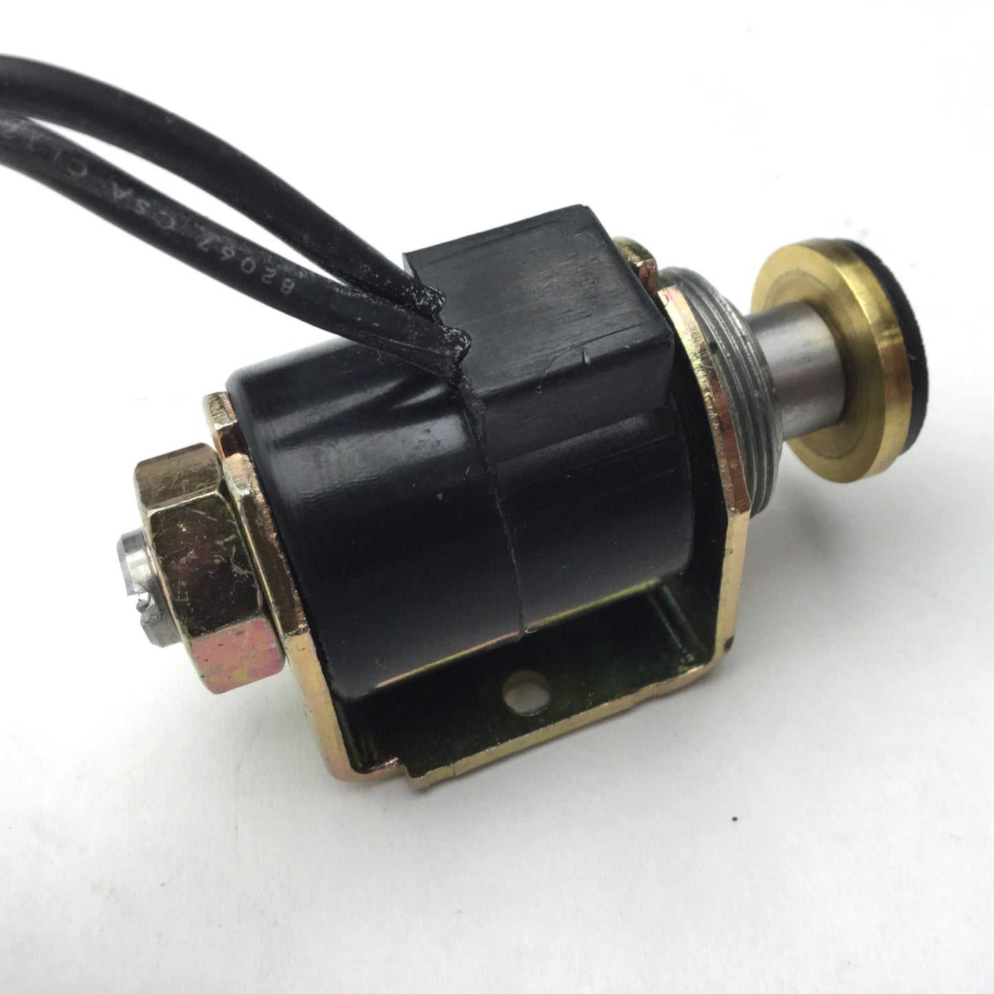 Used KIP N02X2145A Solenoid Valve, Orifice: 1/8", Voltage: 24VDC, Power: 9 Watts