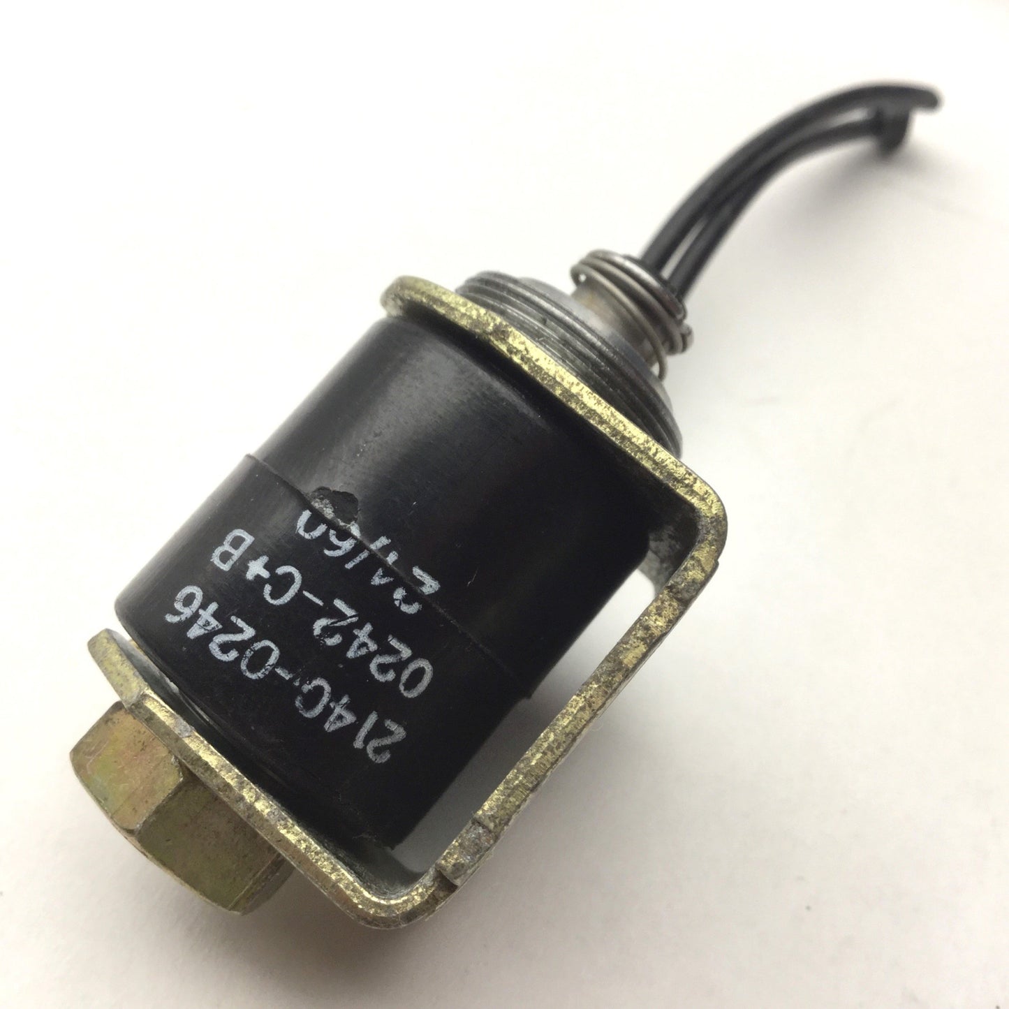 Used KIP 2P2145-M4 Valve, Orifice: 1/8", Voltage: 24/60V, Power: 7 Watts