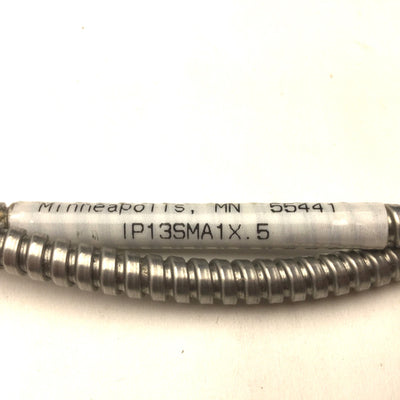 Used Banner IP13SMA1X.5 Fiber Optic Cable, 3' Long, Bundle Diameter: 1.6mm, 90ø Bend