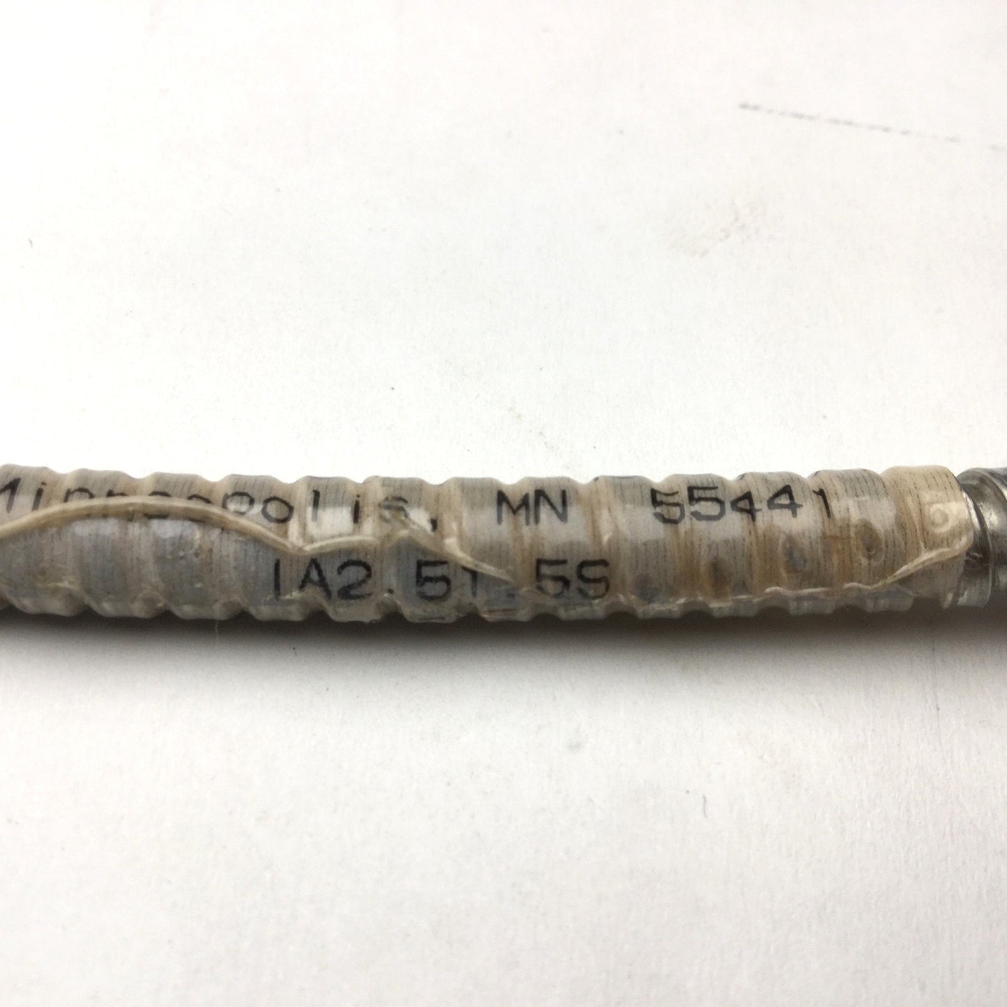 Used Banner IA2.51.5S Fiber Optic Cable, 16" Long, Bundle Diameter: 4mm, 90ø Bend