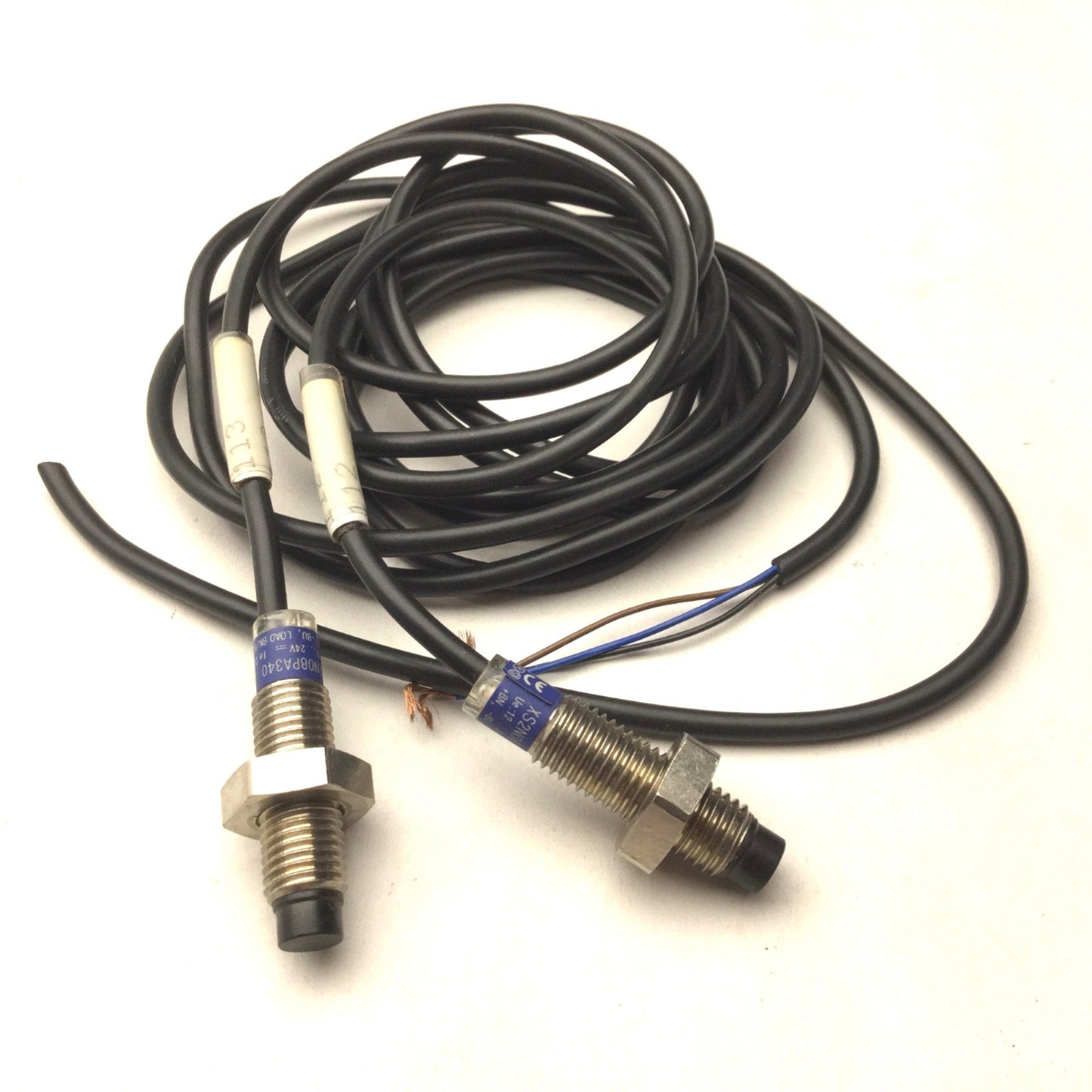 Used Lot of 2 Telemecanique XS2N08PA340 Proximity Sensor, Voltage: 12-24VDC, 200mA