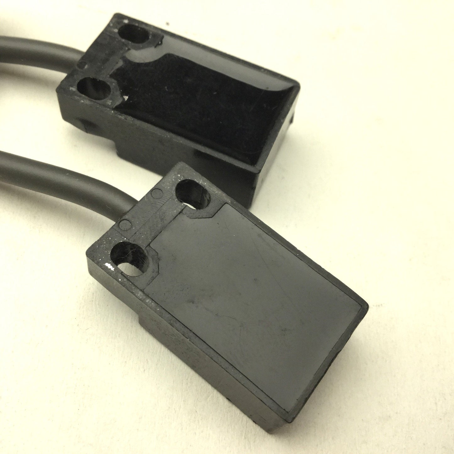 Used Lot of 2 Omron TL-W5MC1 Inductive Proximity Sensor, 24VDC, Range: 5mm, NPN