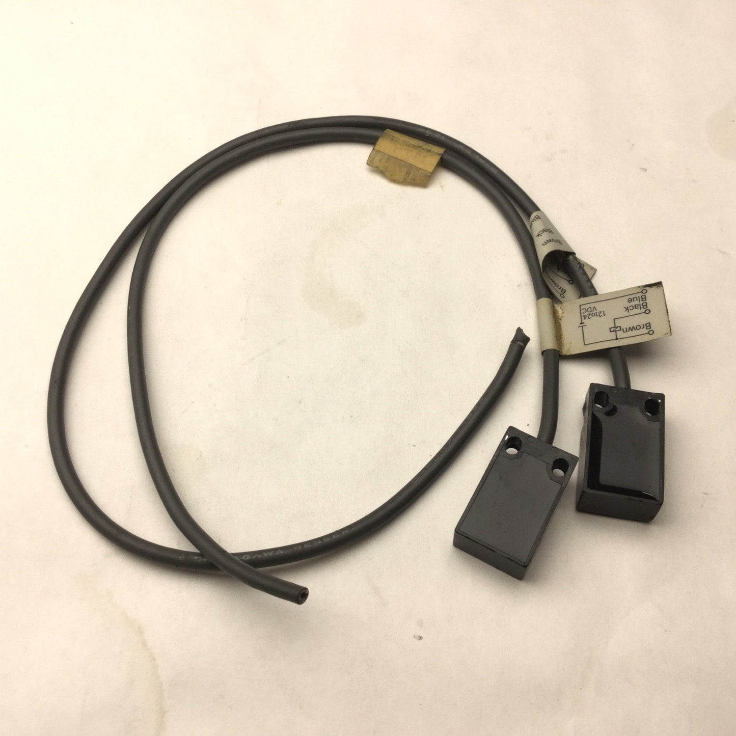 Used Lot of 2 Omron TL-W5MC1 Inductive Proximity Sensor, 24VDC, Range: 5mm, NPN