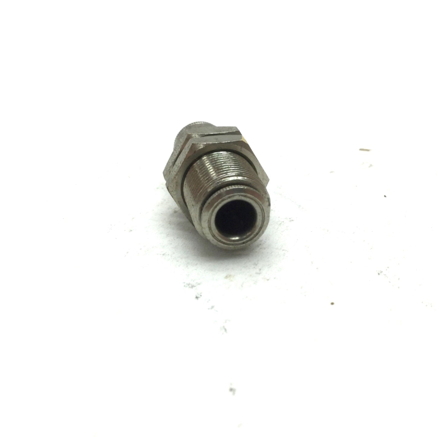 Used Lot of 8 Push to Connect Brass Tube Unions 1/4" Tubing