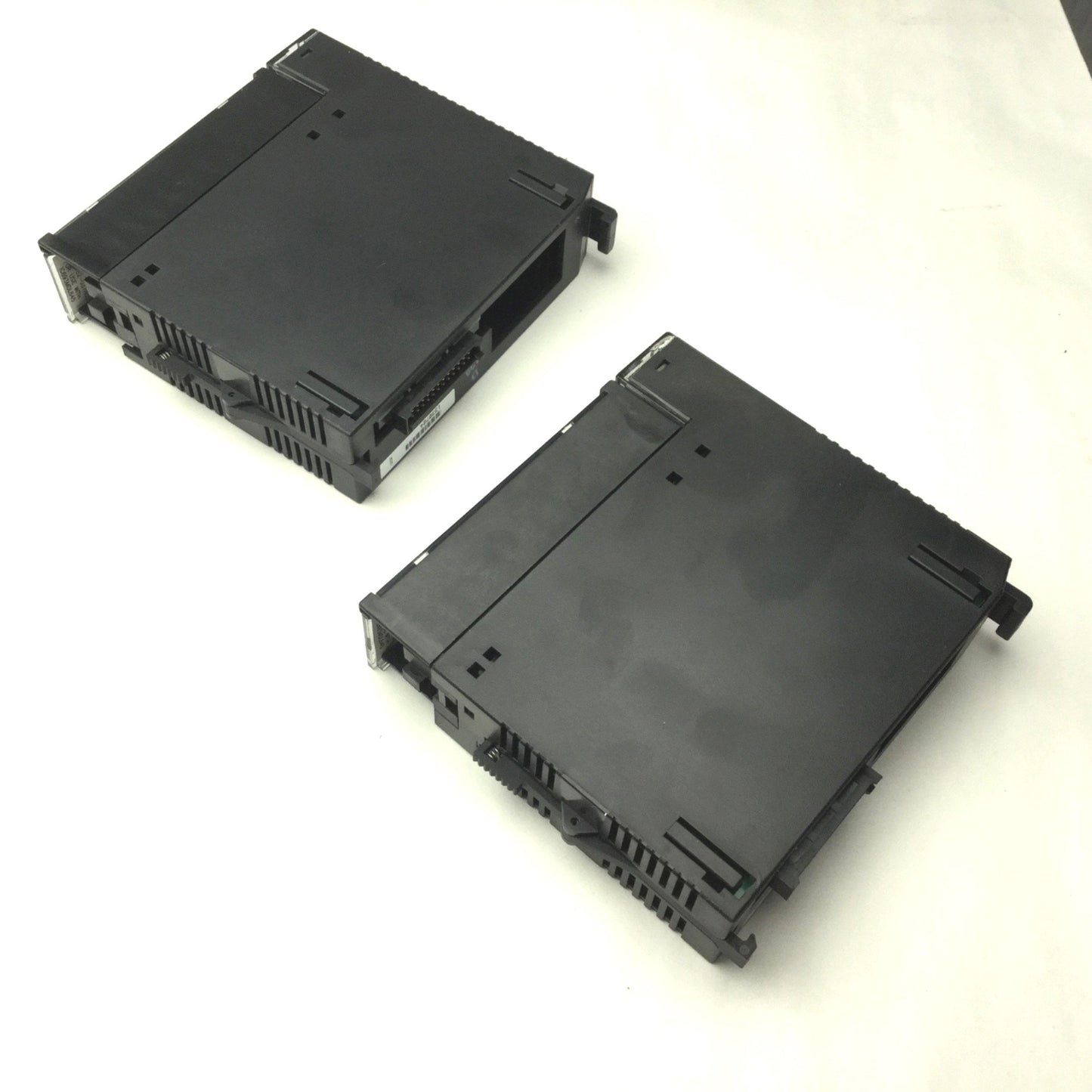 Used Lot of 2 GE Fanuc IC693MDL645D Input Module, 24VDC 16-Point POS/NEG Logic