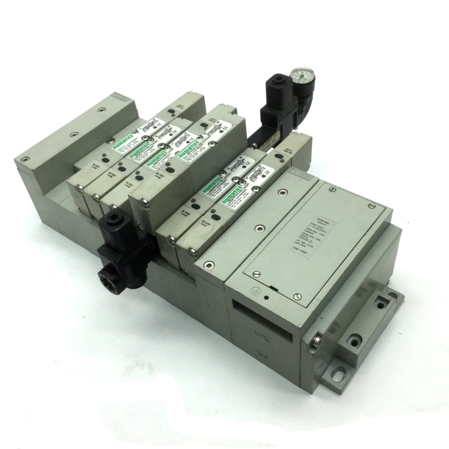 Used Bank of 6 Numatics Solenoid Valves w/ Manifold 24VDC 052BA4Z1ML61 52BB4Z2ML61