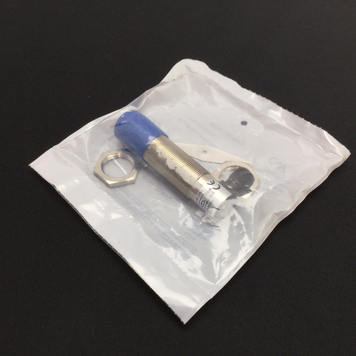 New Micro Detectors SA6/0P-1KDA Photoelectric Sensor Switch, 400mm, PNP, 4-Pin M12