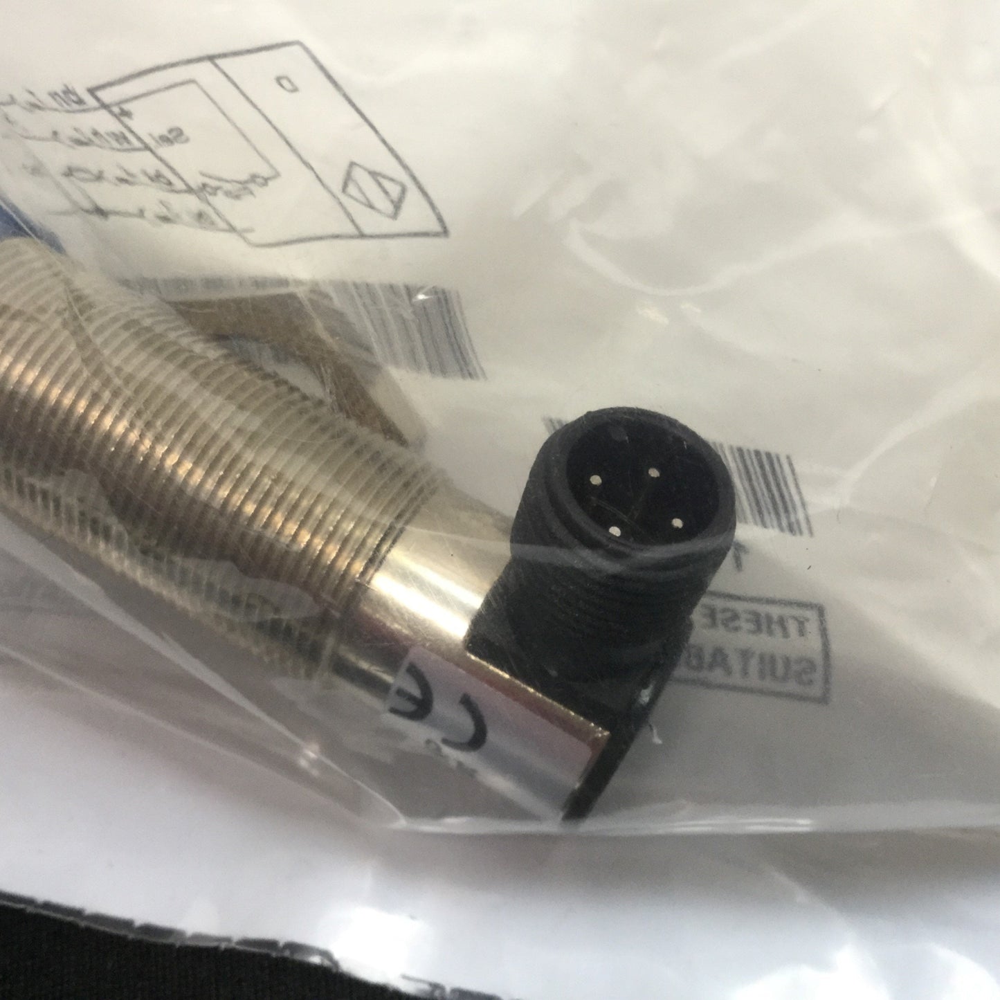 New Micro Detectors SA6/0P-1KDA Photoelectric Sensor Switch, 400mm, PNP, 4-Pin M12