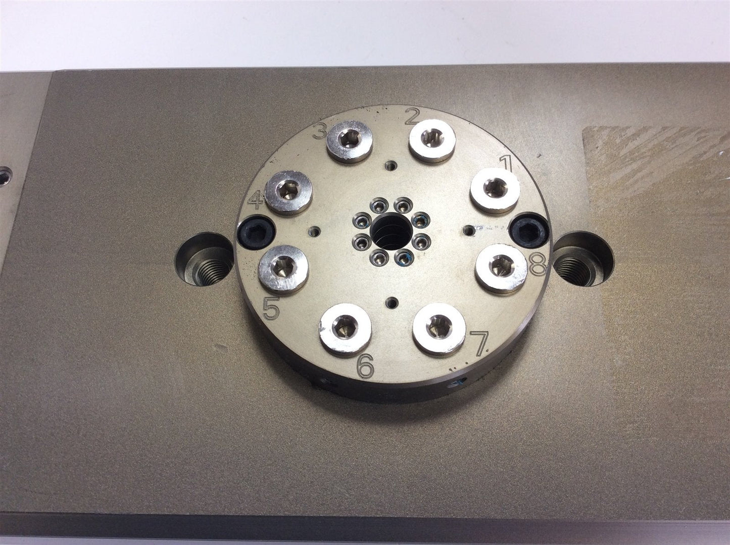 New Schunk OSE-B57/1 Pneumatic Rotary Actuator, Swivel Angle: 0-90 Degrees