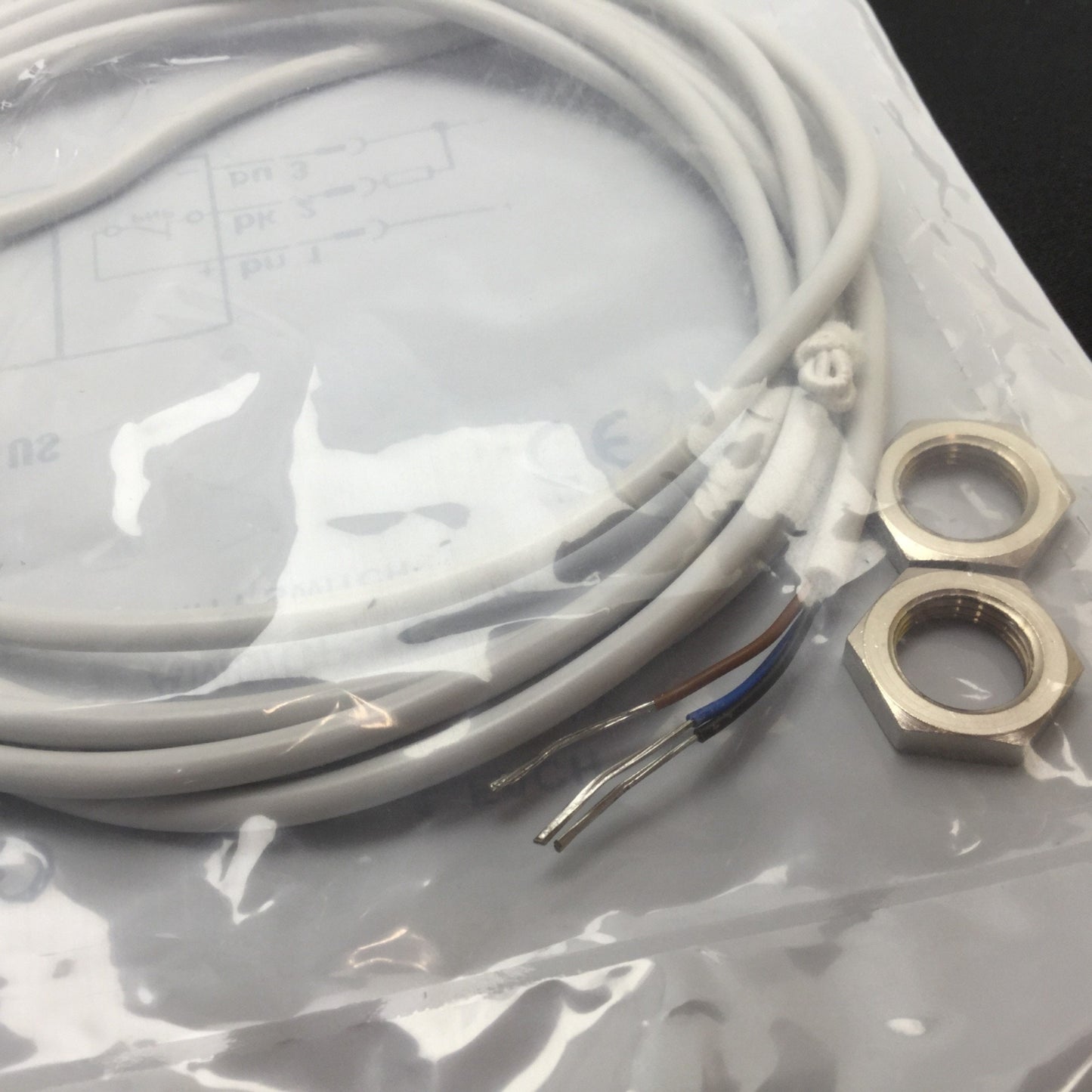 New Micro Detectors AM6/CP-1C Inductive Proximity Sensor Switch, 2mm, 10-30VDC, M12