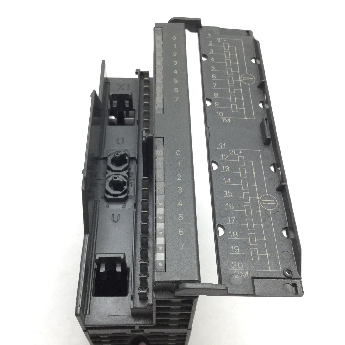 Used Siemens 6ES7322-1BH01-0AA0 SIMATIC S7 SM322 Output Module, 16x DO, 24VDC 0.5A