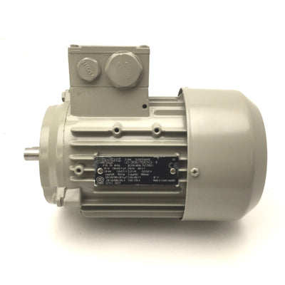 New Siemens 1LA7070-6AA12 3-Phase AC Motor 230-400/460VAC 50/60Hz, 0.18/0.21kW, IP55