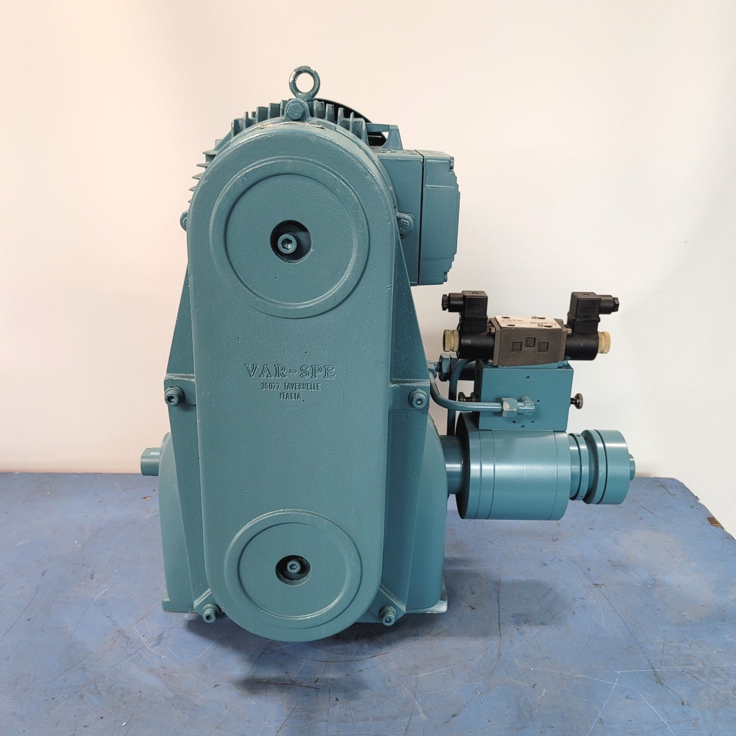 New Var-Spe 22.15/167/2(Z25) Hydrostatic Variator With Schneider 1LA7113-4AA10 Motor