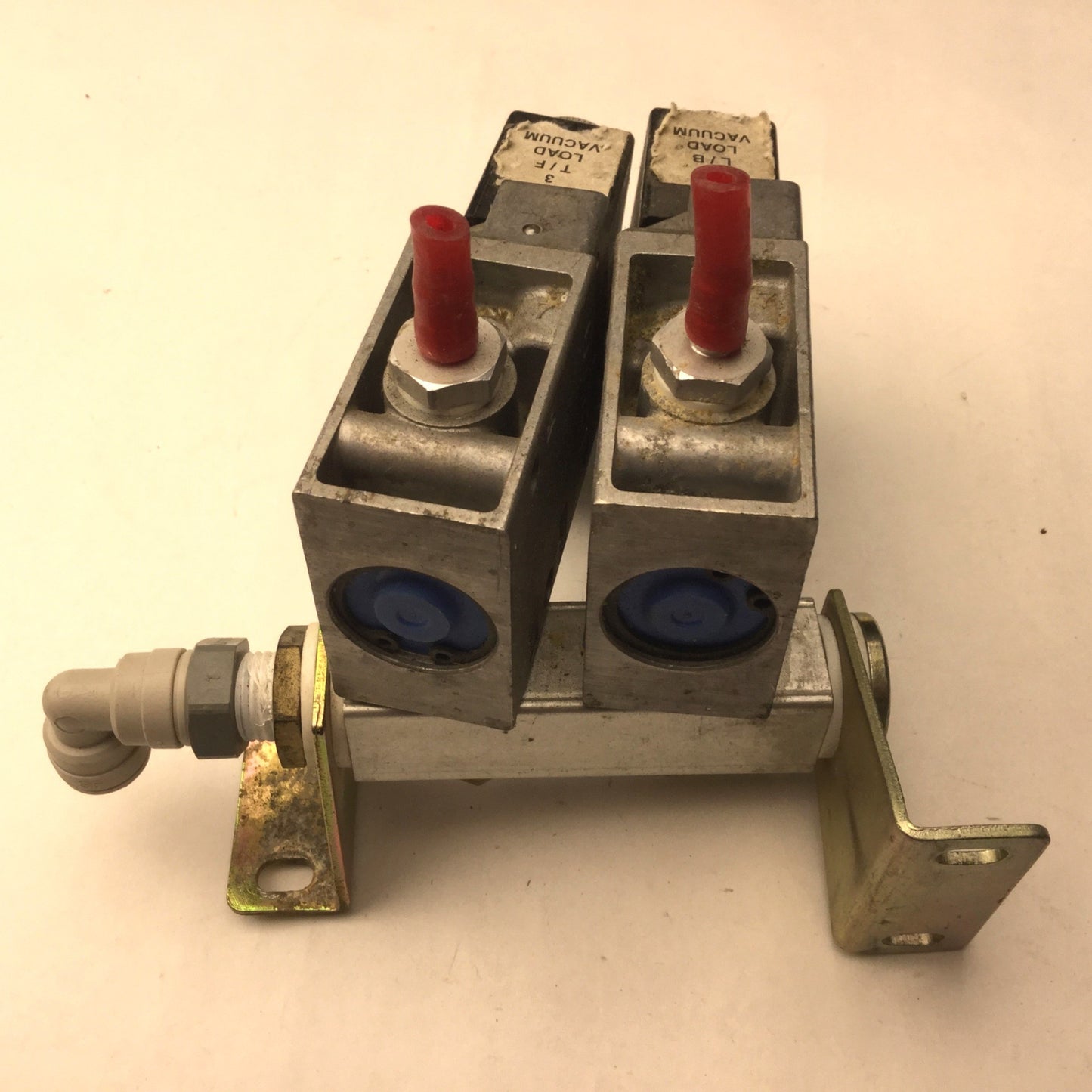 Used Bank of 2 Festo MFH-3-1/8 Pneumatic Solenoid Valve 2-Pos 3-Way Ports: G1/8 DC24V