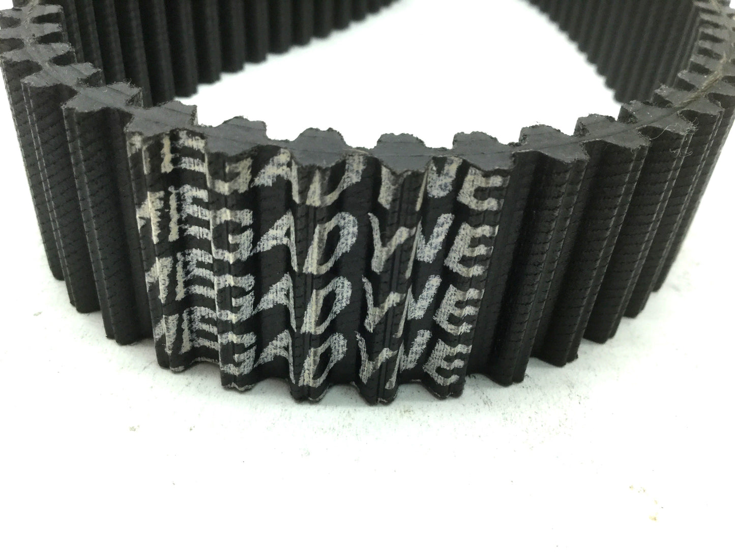New Megadyne 1800-SLV8 Timing Belt Teeth: 225, L: 1800mm, W: 30mm, Pitch: 8mm