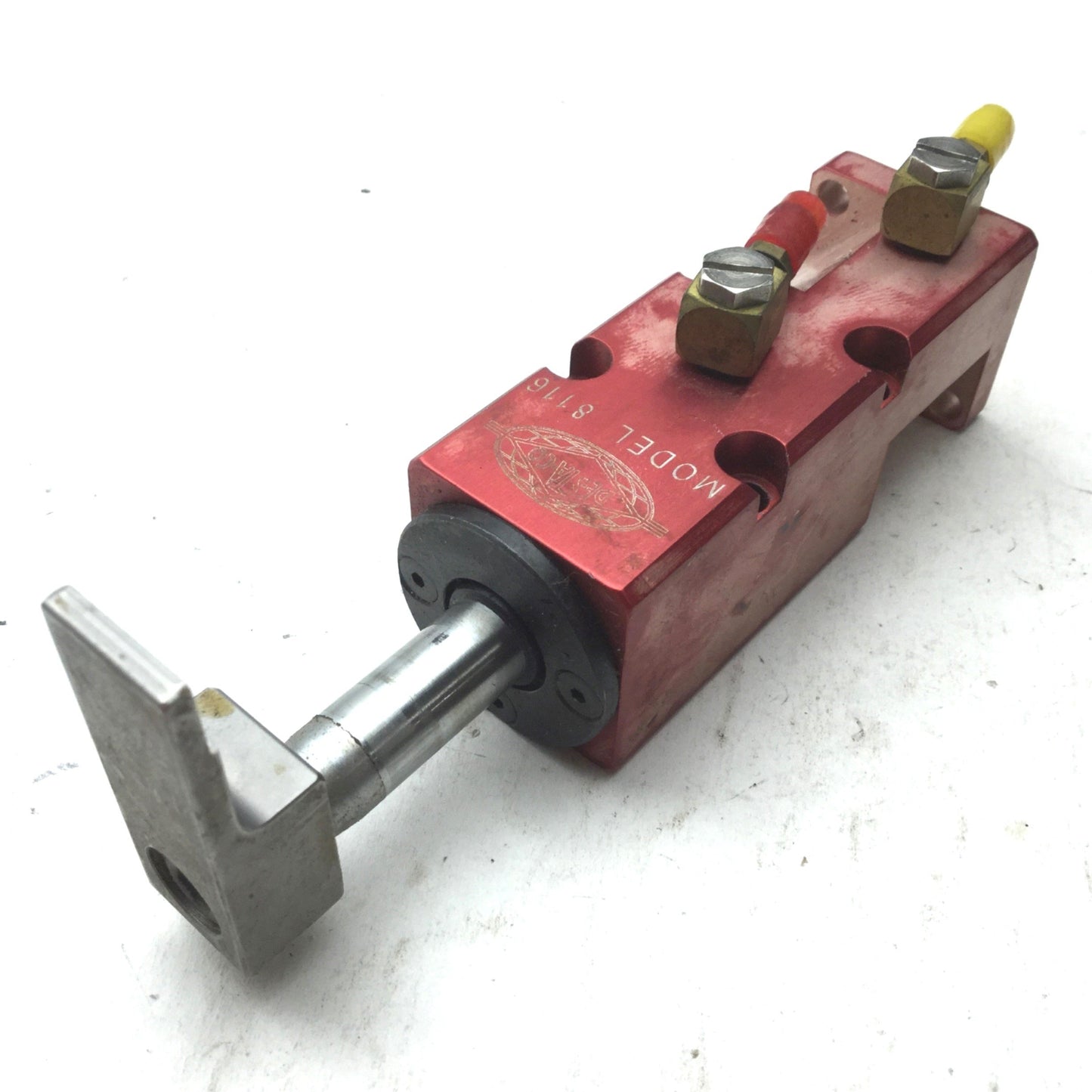 Used DE-STA-CO 8116 LH Pneumatic Swing Clamp .850 Travel, 90 Degree Rotation With Arm