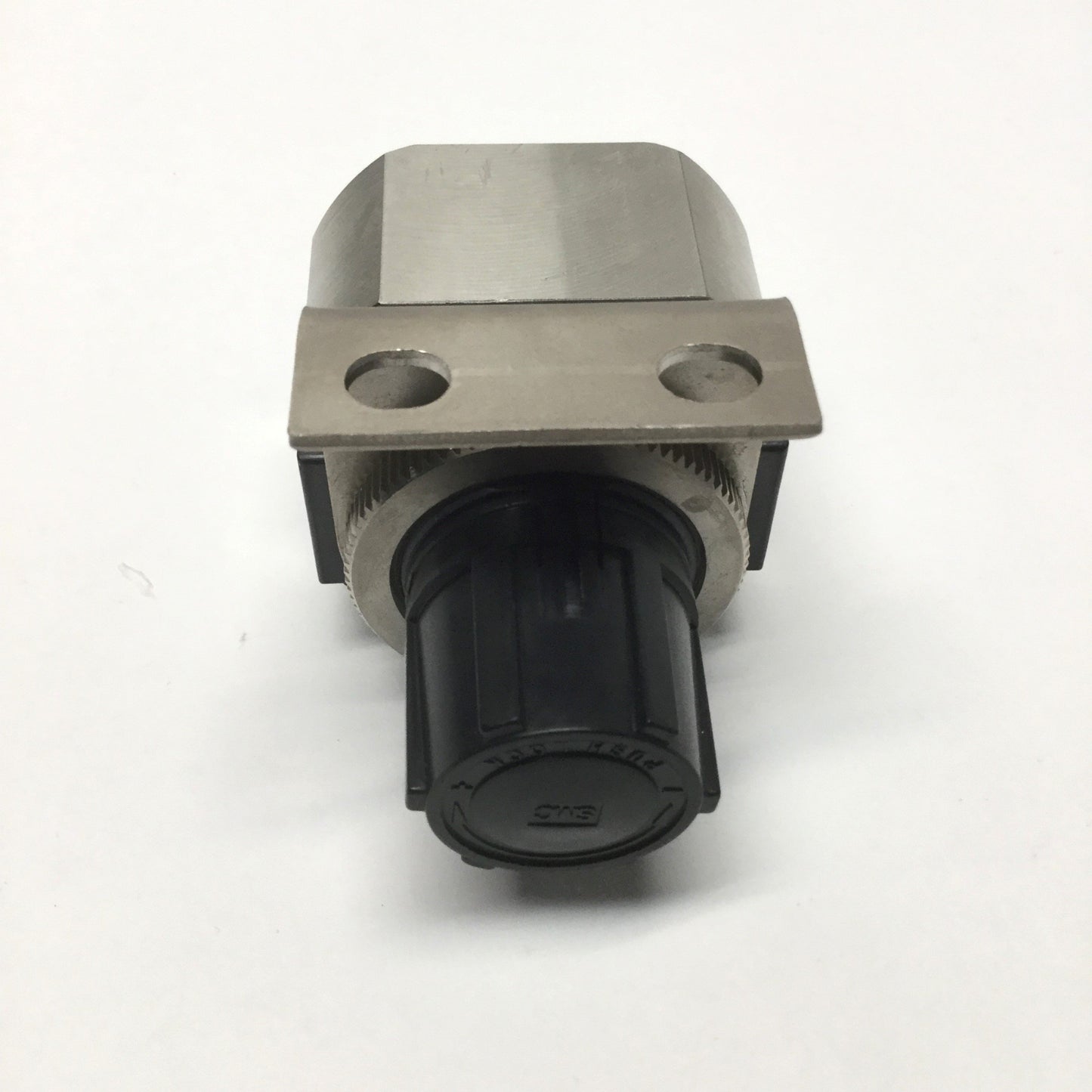 Used SMC SRH4000-N04 Clean Air Stainless Regulator, 0.01-0.2MPa, Class 100, 1/2" NPT
